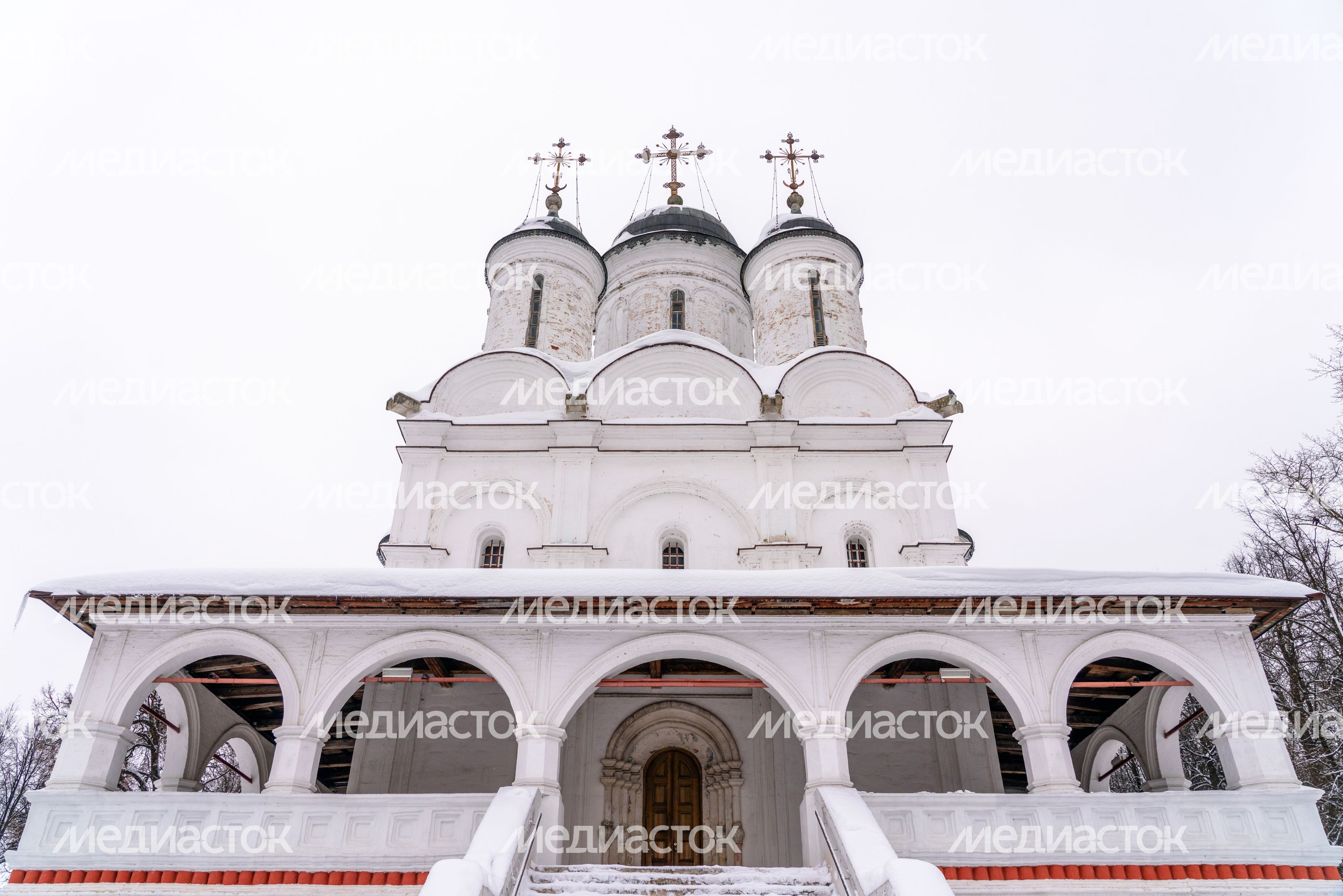 Церковь Преображения Господня в селе Большие Вяземы Одинцовского округа Церковь Преображения Господня в селе Большие Вяземы Одинцовского округа