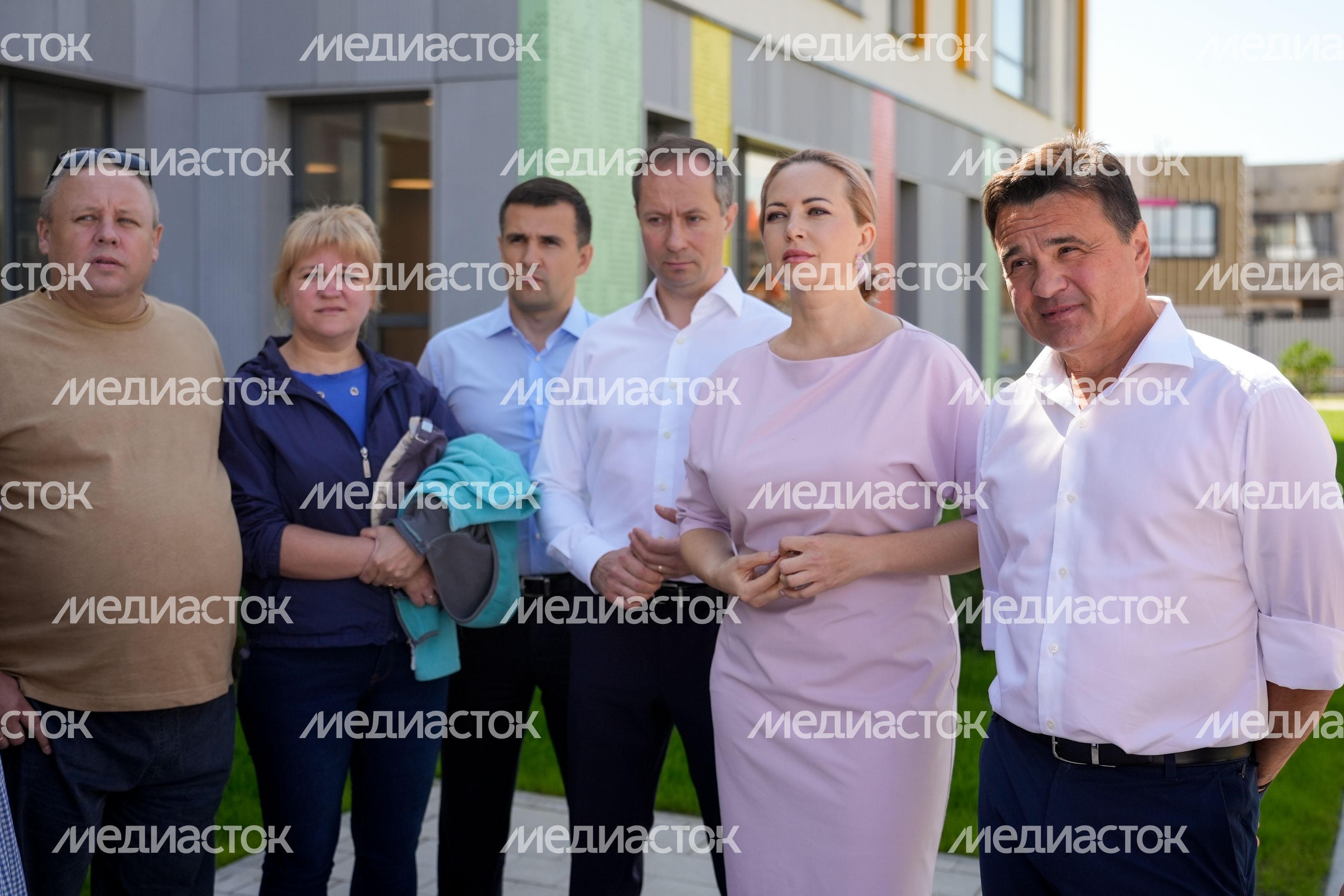 Андрей Воробьев и Роман Терюшков проверили строительство детсада "Лучик" в Видном