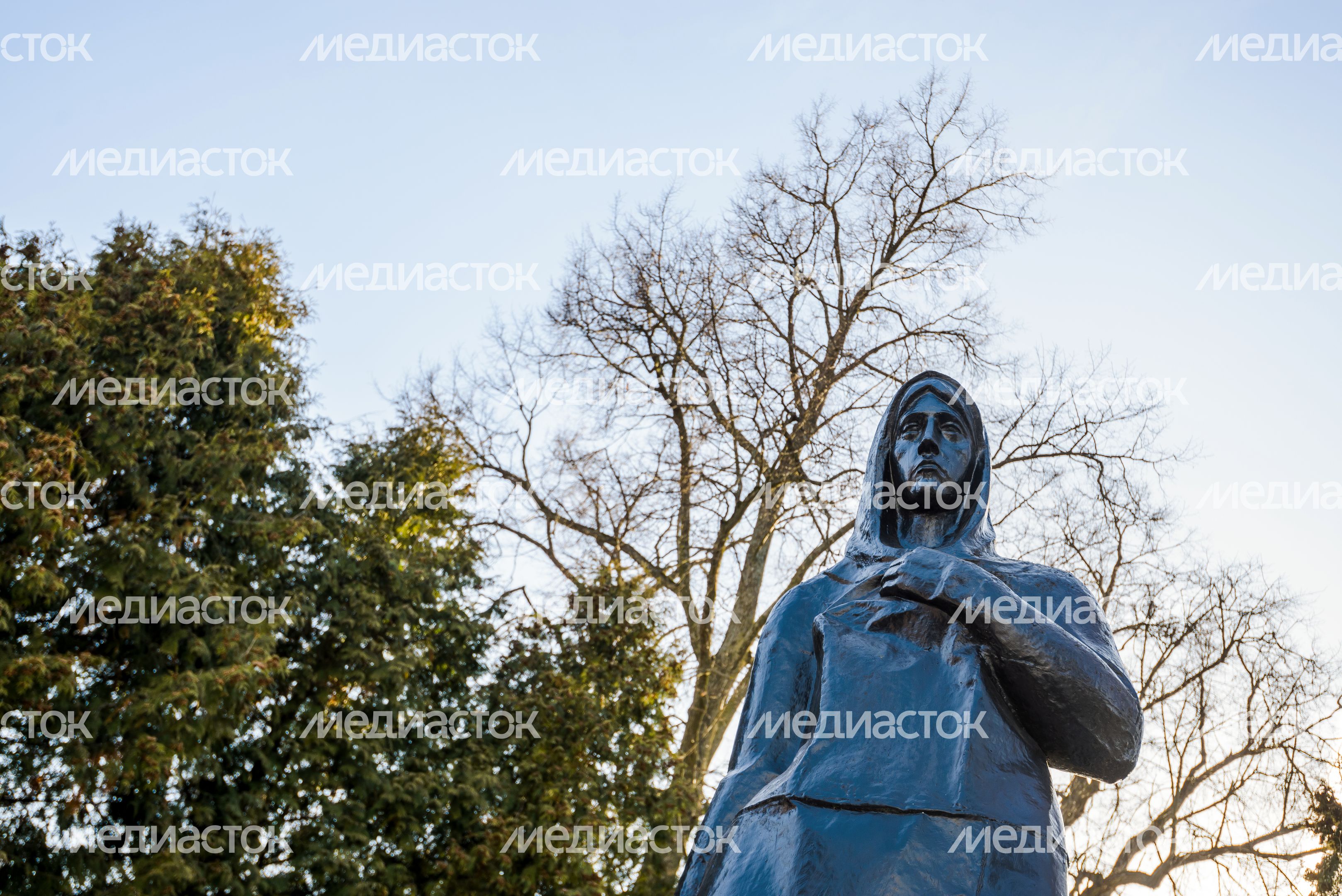 Памятник «Скорбящая мать» в деревне Оболдино округа Щелково Памятник «Скорбящая мать» в деревне Оболдино округа Щелково