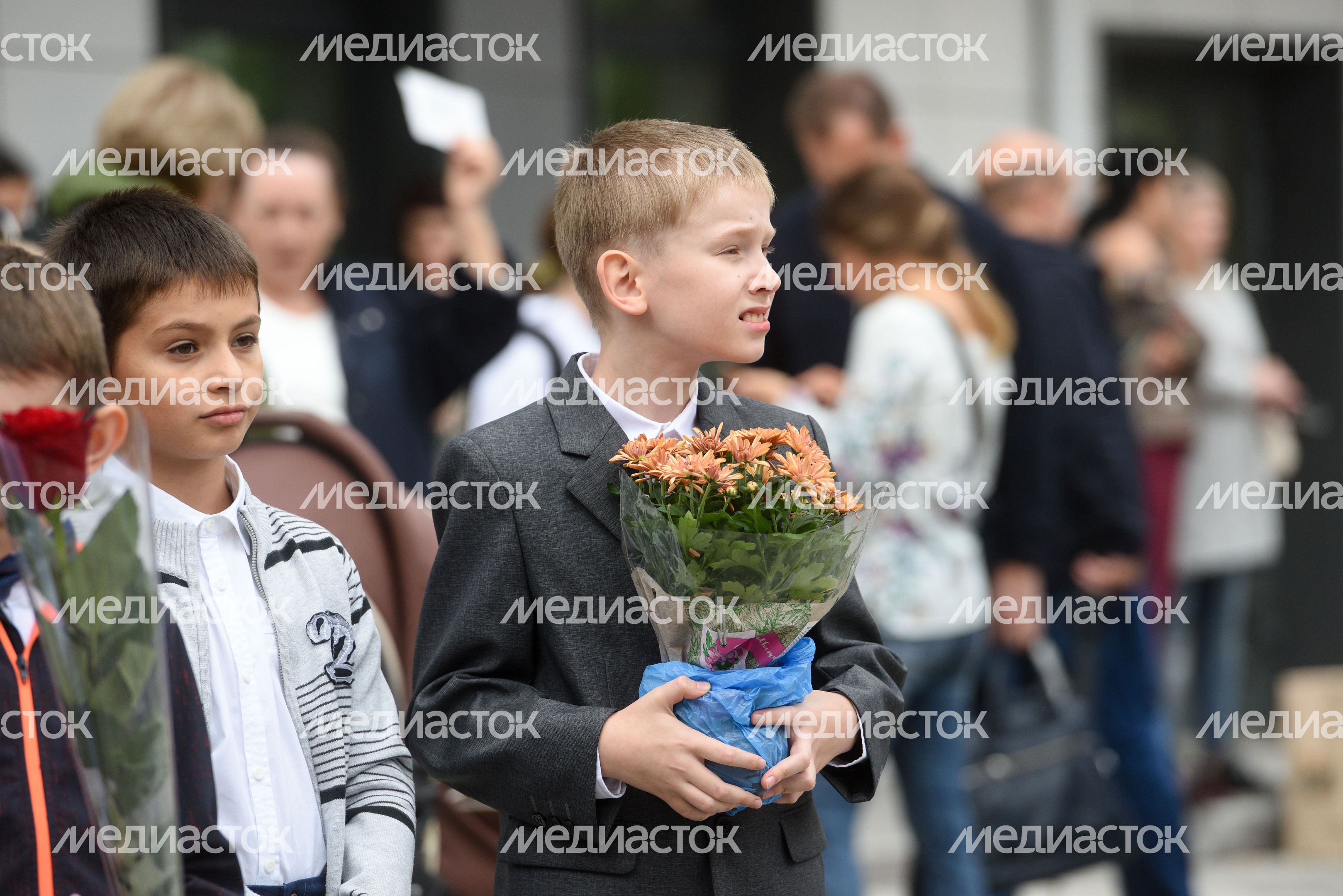 День знаний в общеобразовательной школе № 8 в городском округе Балашиха