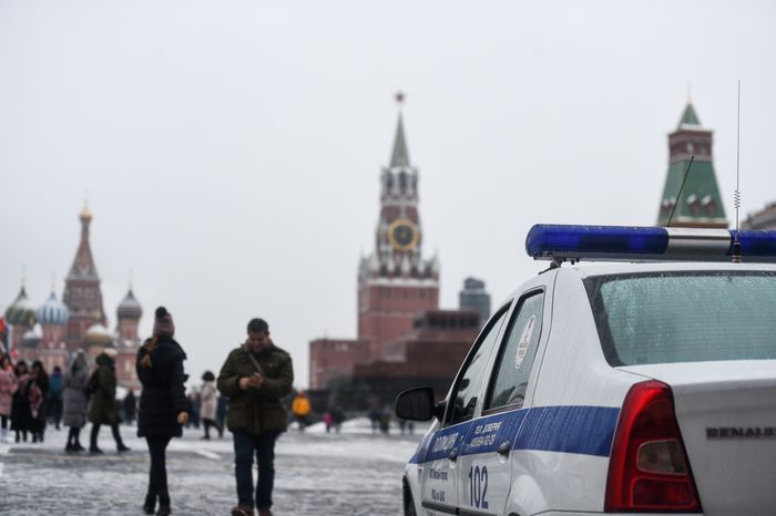 Последстивя сильного снегопада в Москве