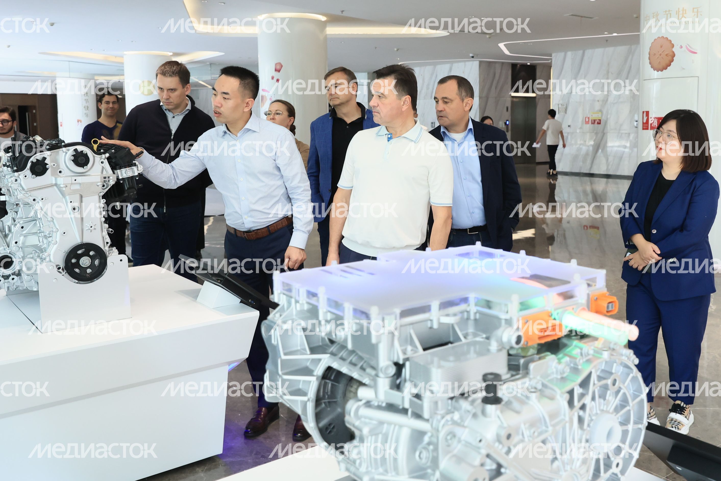 Посещение автозавода Changan Automobile Group в Китае Губернатором Подмосковья