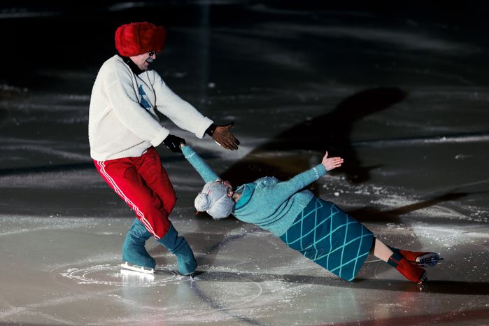 Артисты цирка на льду в шоу «Чемпионы» Ильи Авербуха в Волоколамске