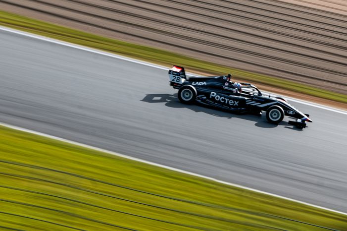 VI этап российской серии кольцевых гонок на автодроме Moscow Raceway