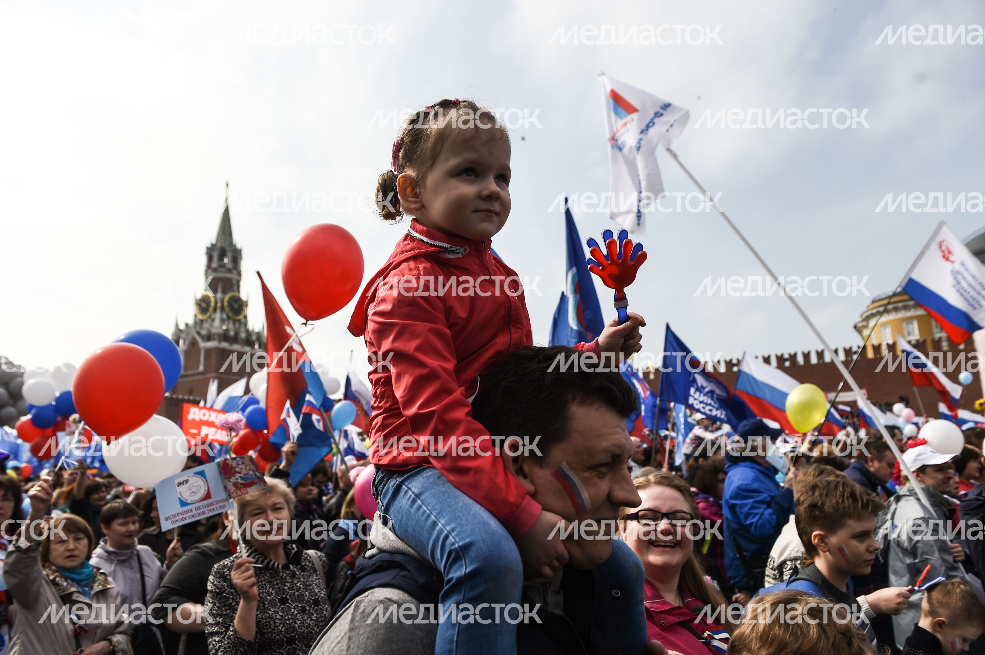 Первомайская демонстрация профсоюзов в Москве Первомайская демонстрация профсоюзов в Москве