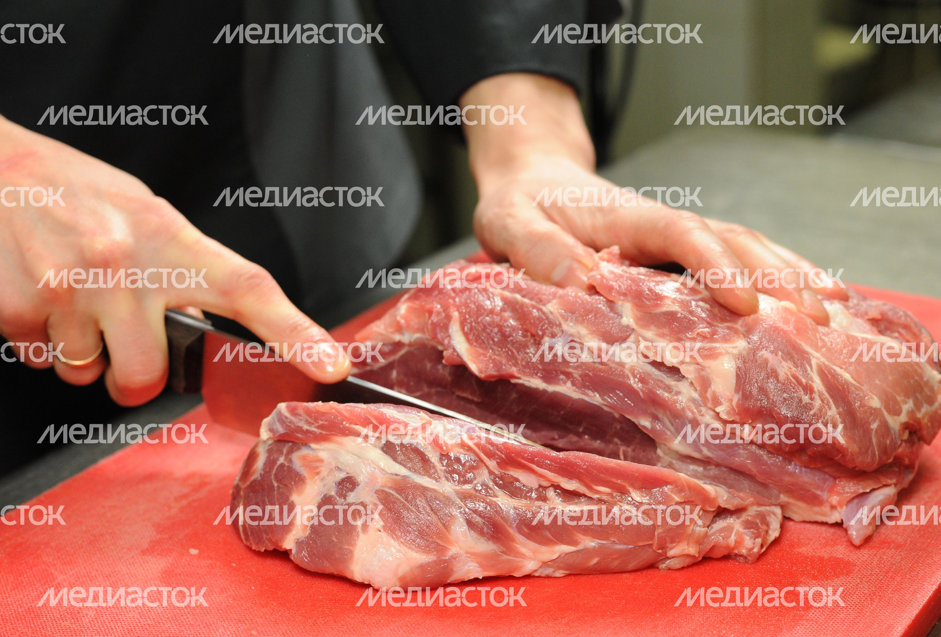 Приготовление шашлыка с овощами