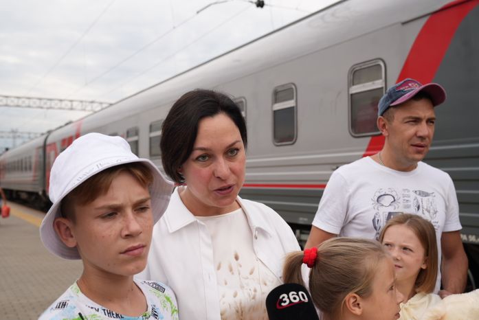 Семья из Подмосковья взяла под опеку 9 детей из ДНР