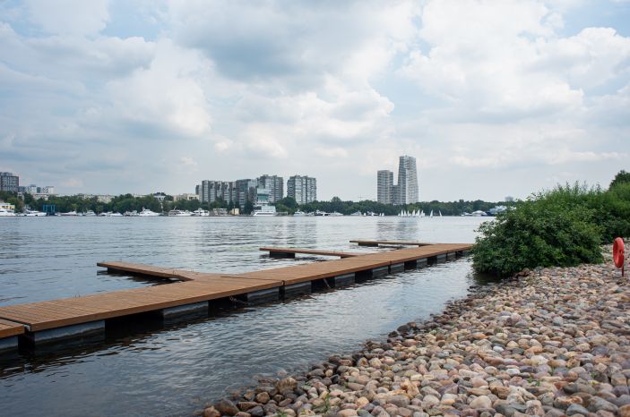 Летние виды Химкинского водохранилища