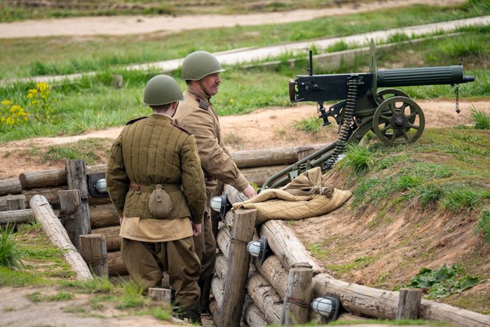 Военно-историческая реконструкция «Штурм Кенигсберга» в День Победы в парке «Патриот» Одинцовского округа