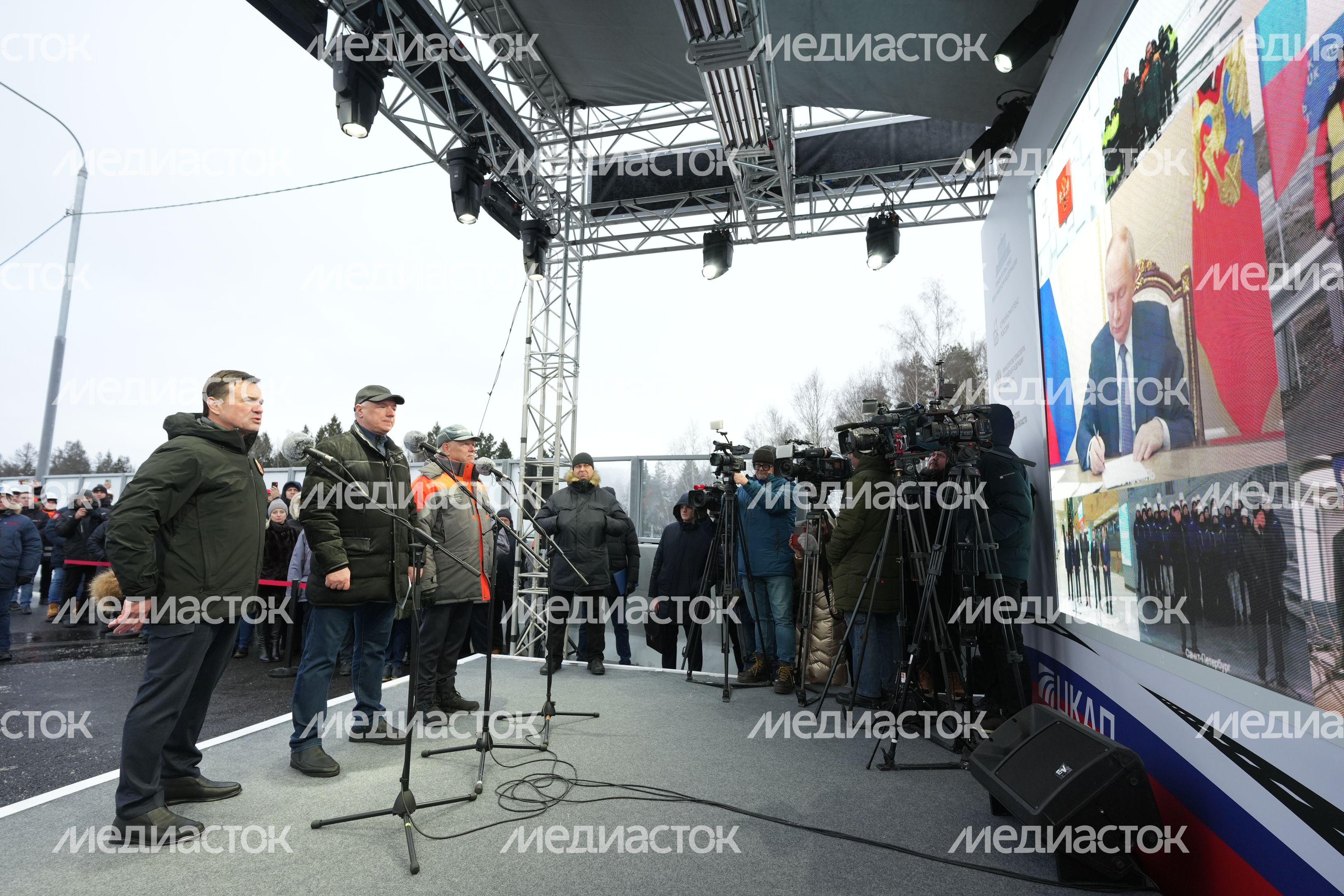 Андрей Воробьев принял участие в запуске движения по обходу деревни Малые Вяземы Андрей Воробьев принял участие в запуске движения по обходу деревни Малые Вяземы