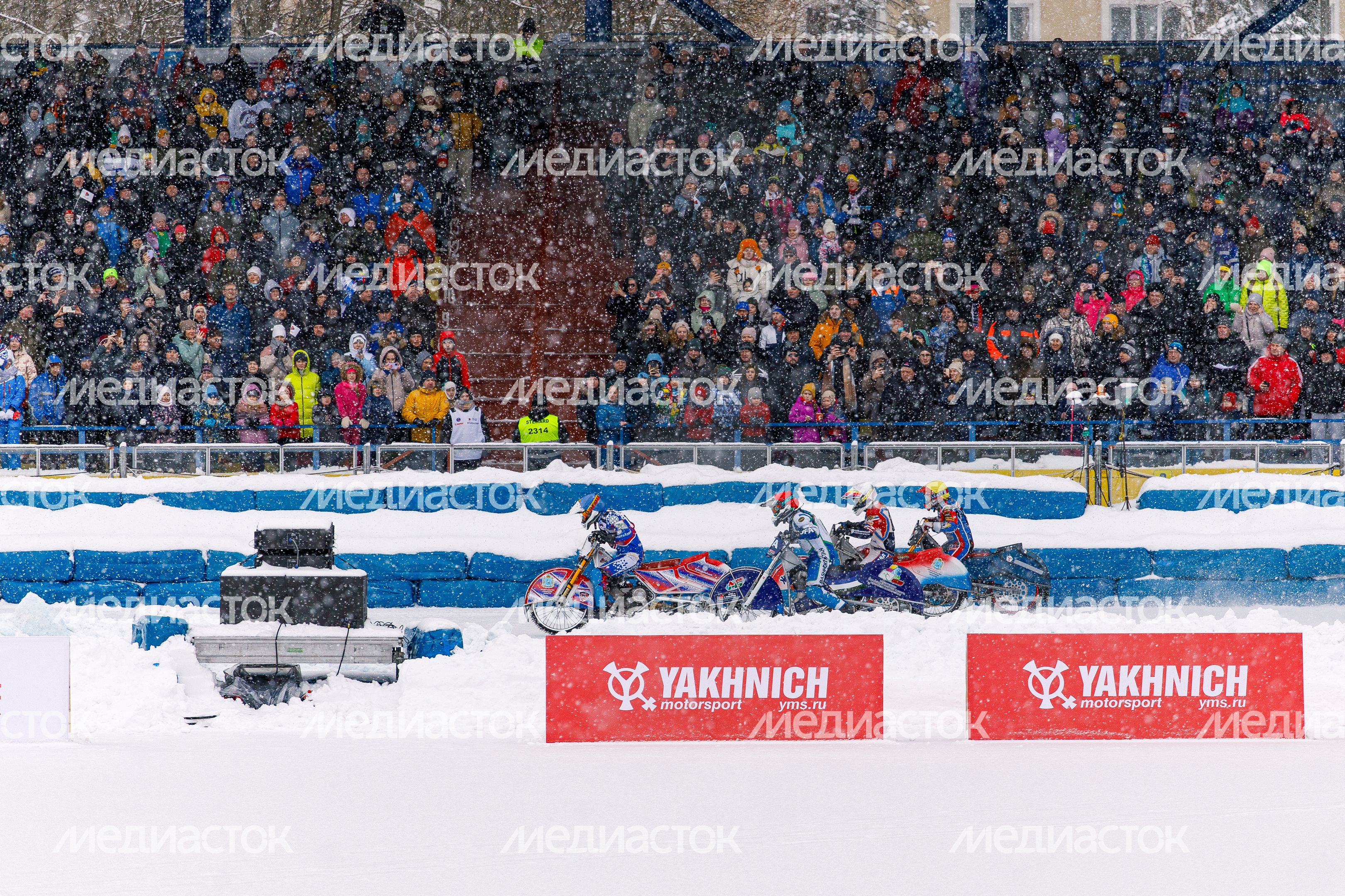 VI этап личного чемпионата России по гонкам на льду в Красногорске