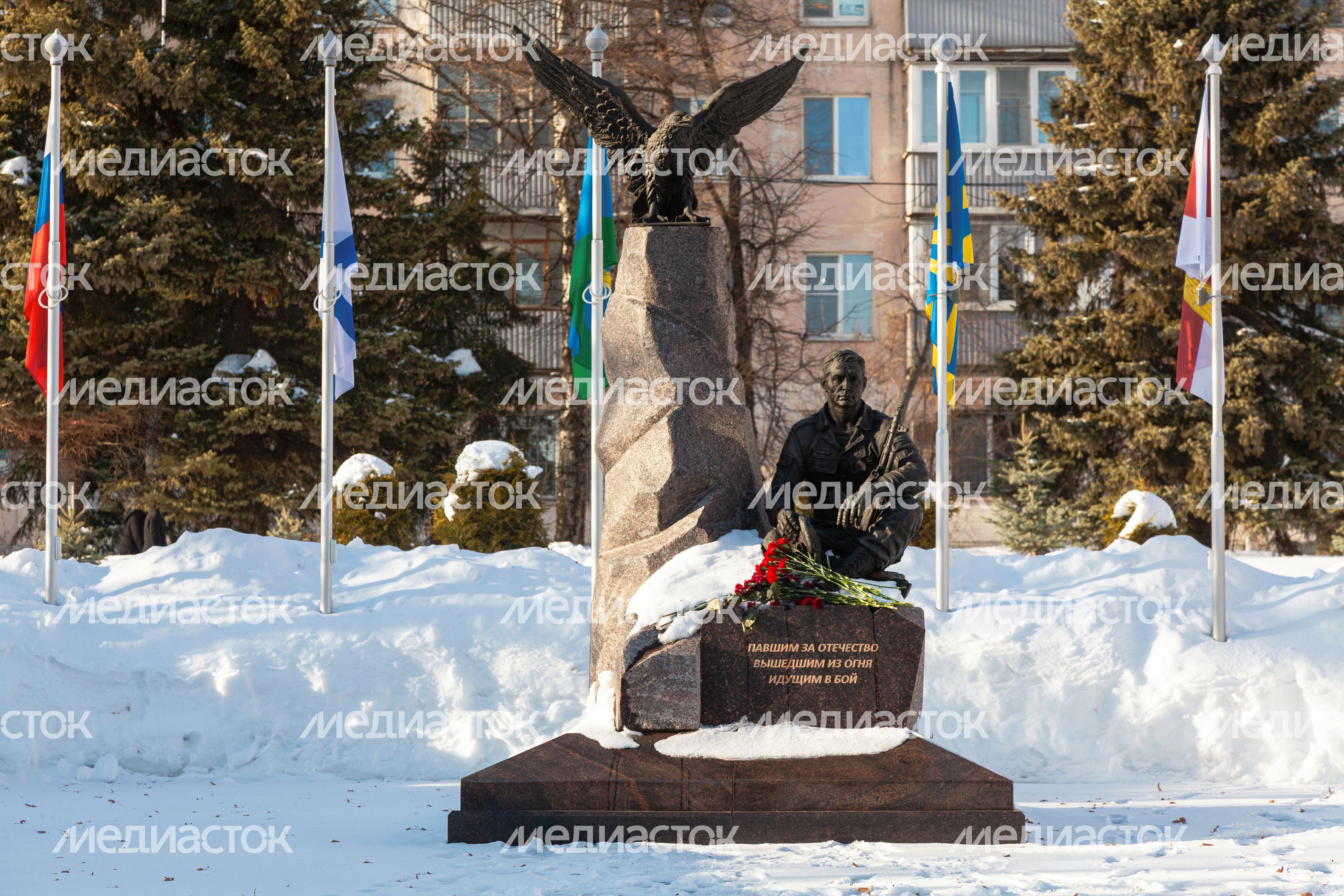Памятник ветеранам локальных войн в сквере Ветеранов города Дзержинский