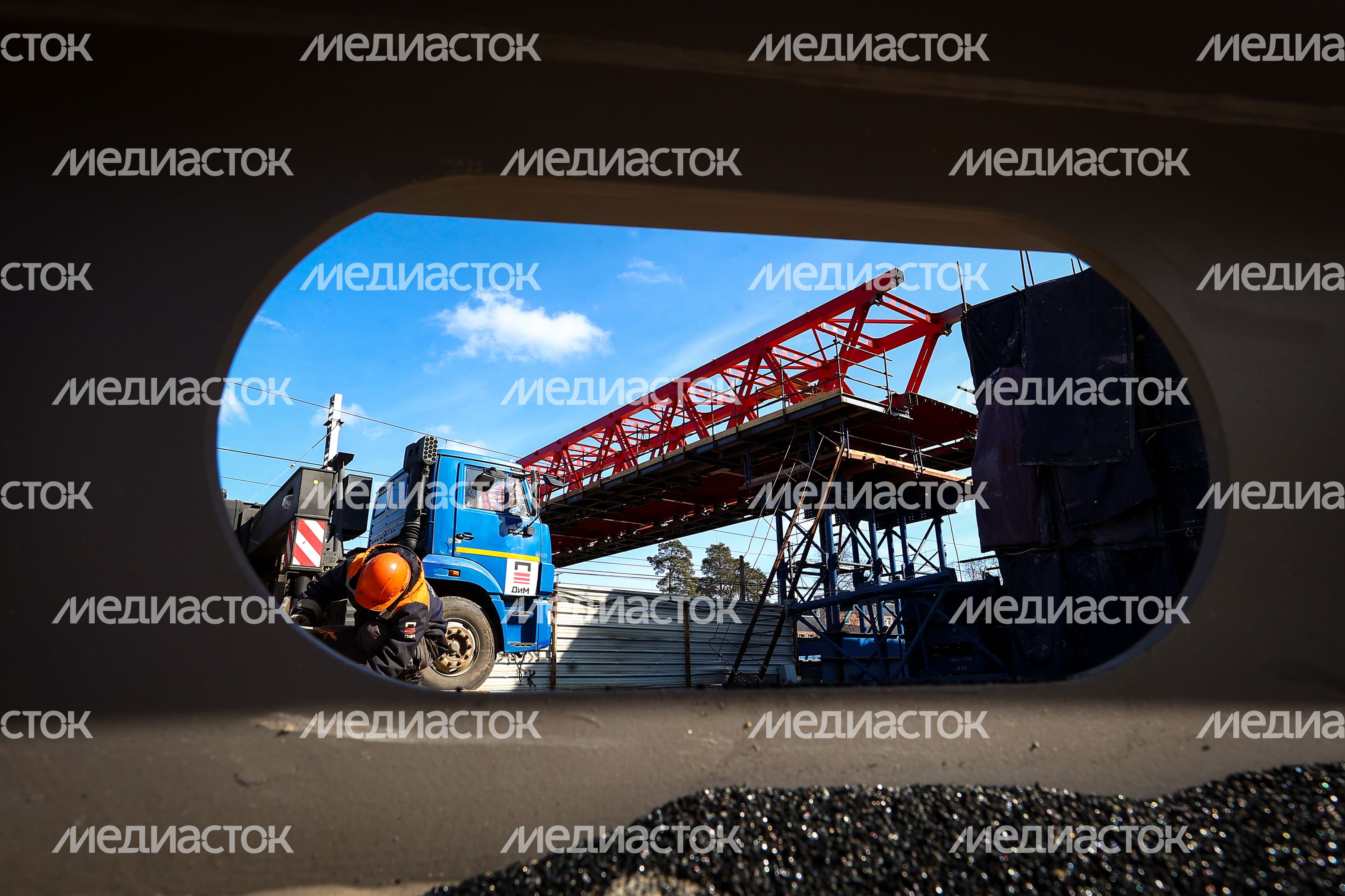 Проверка губернатором строительства путепровода в Раменском
