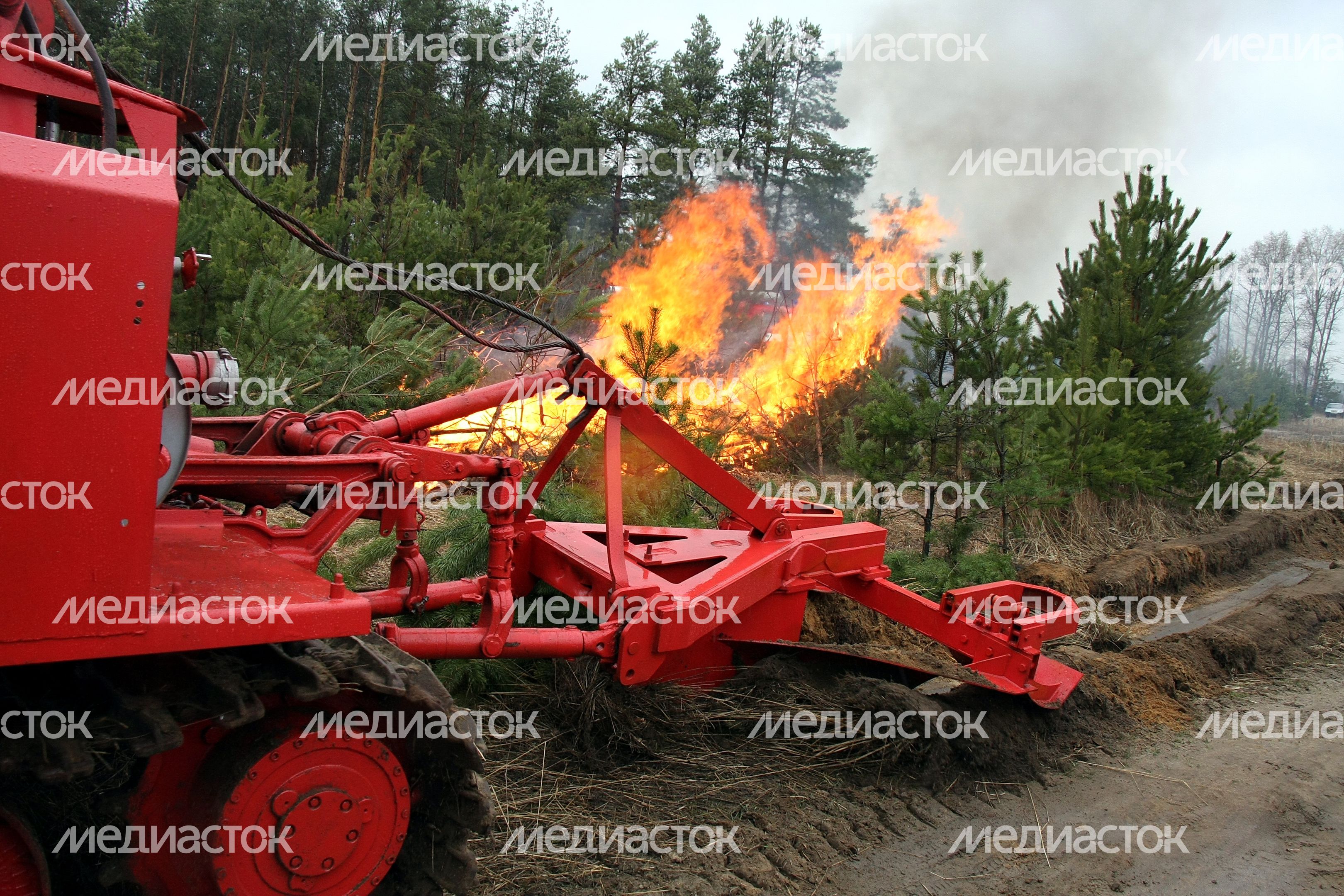Учения по тушению лесных пожаров в Орехово-Зуевском районе