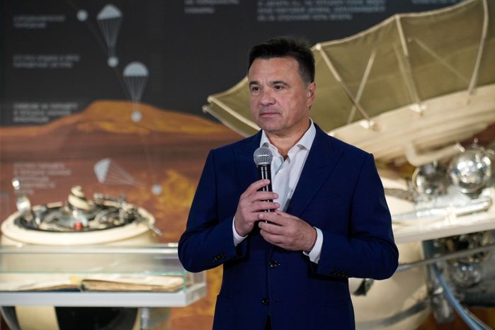 Андрей Воробьев вручил награды лучшим сотрудникам НПО им. С.А. Лавочкина