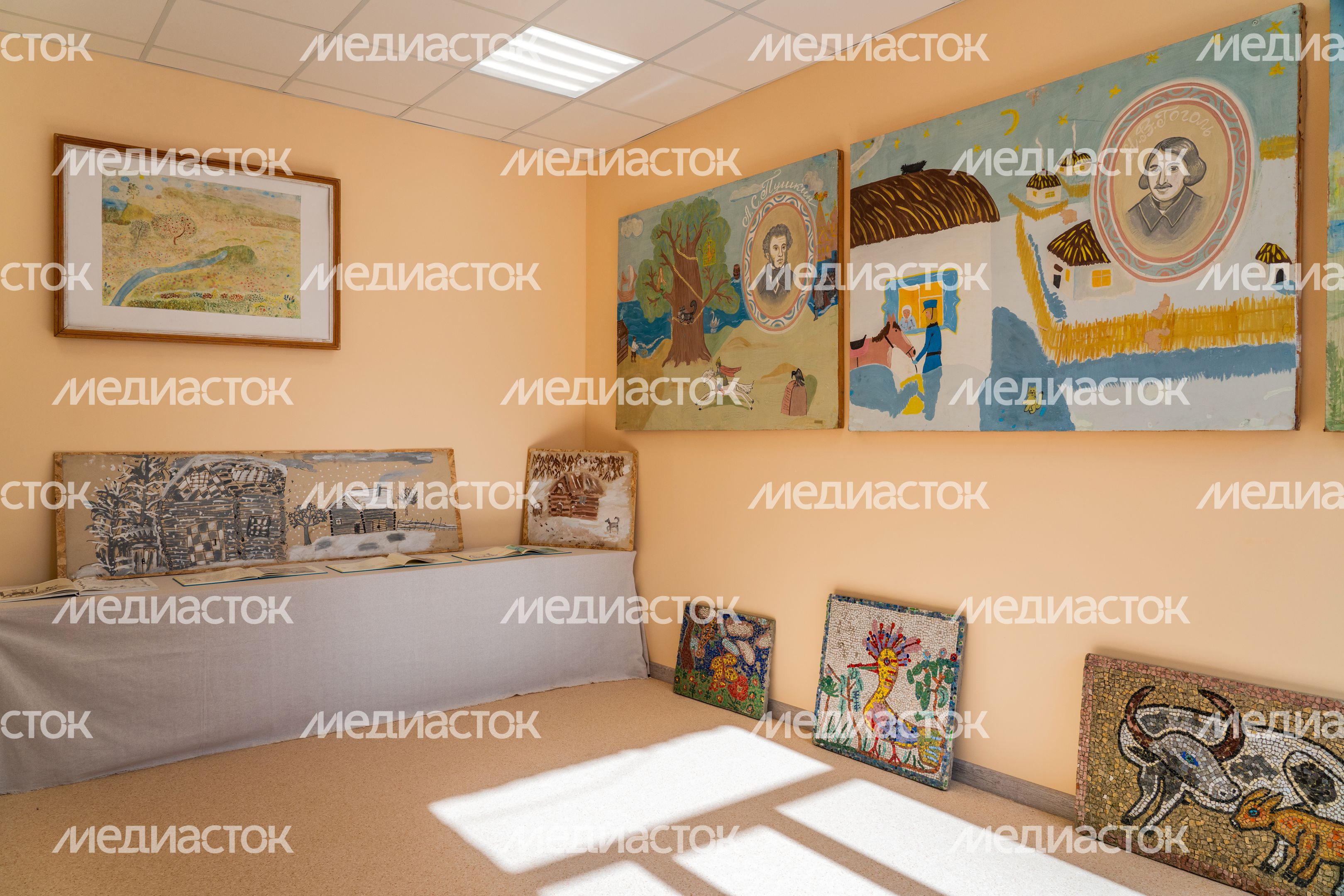 Творческие работы учеников изобразительной студии в Культурном центре «Красный Арт» в Лобне Творческие работы учеников изобразительной студии в Культурном центре «Красный Арт» в Лобне