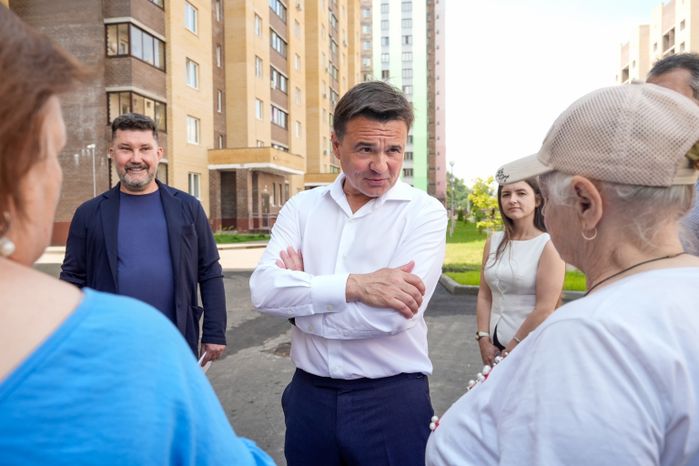 Андрей Воробьев проверил реализацию программы расселения аварийного жилья в Дубне