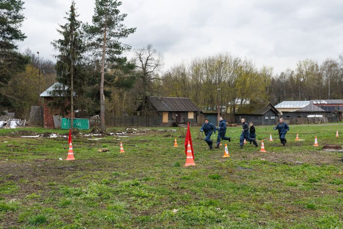 Военно-патриотическая игра «Юнармия, вперед!», посвященная Дню Победы, в Горках Ленинских