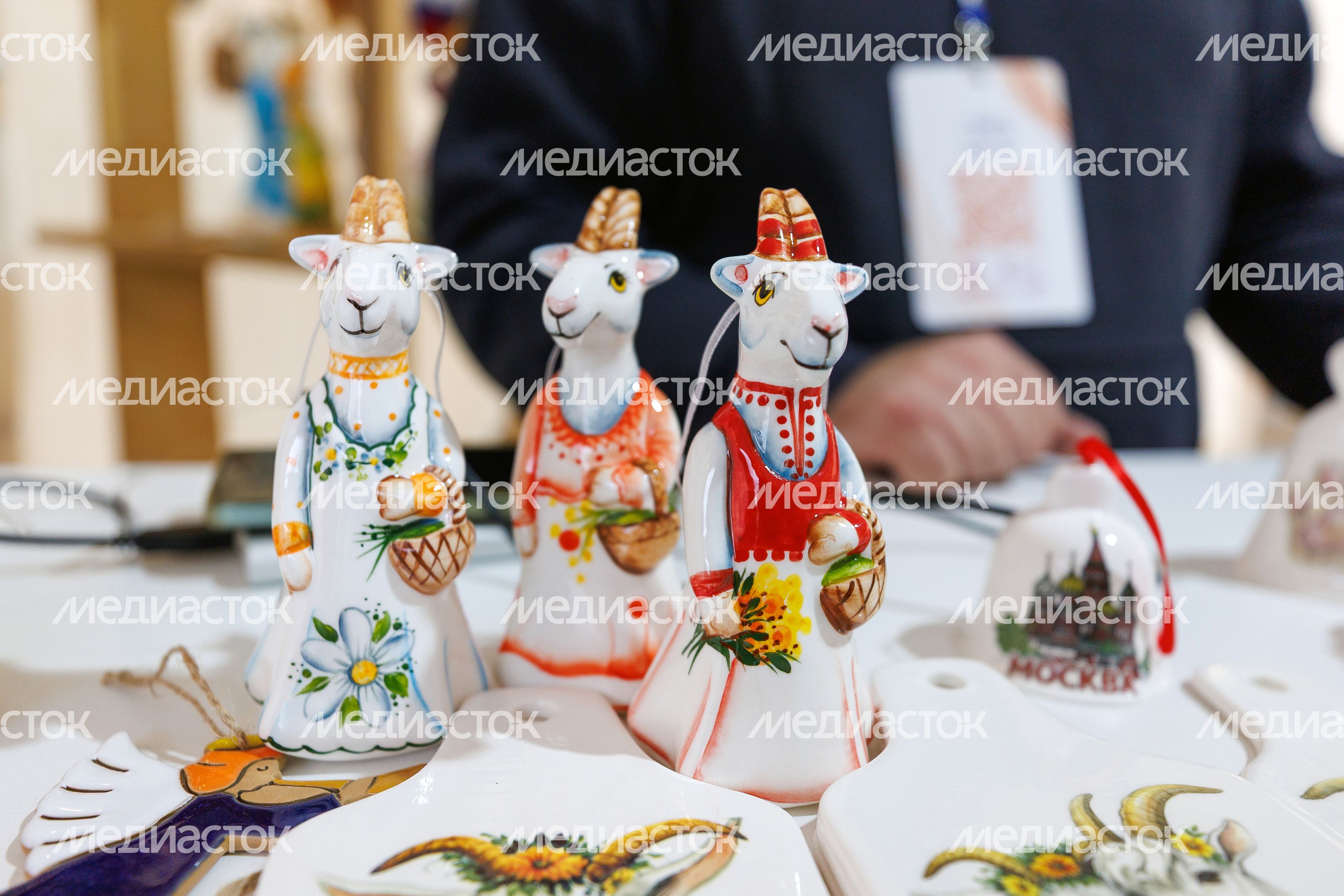 Керамика местных мастеров на ярмарке подмосковных брендов «100% Подмосковье. Встречаем осень» в Красногорске Керамика местных мастеров на ярмарке подмосковных брендов «100% Подмосковье. Встречаем осень» в Красногорске