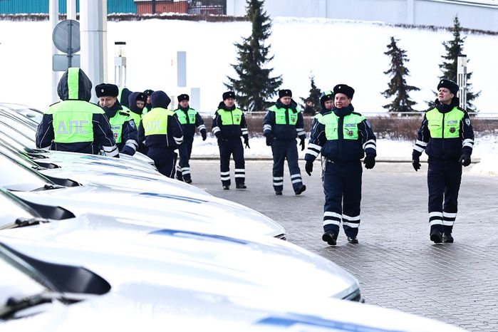 Подмосковным подразделениям ДПС переданы 130 новых патрульных машин