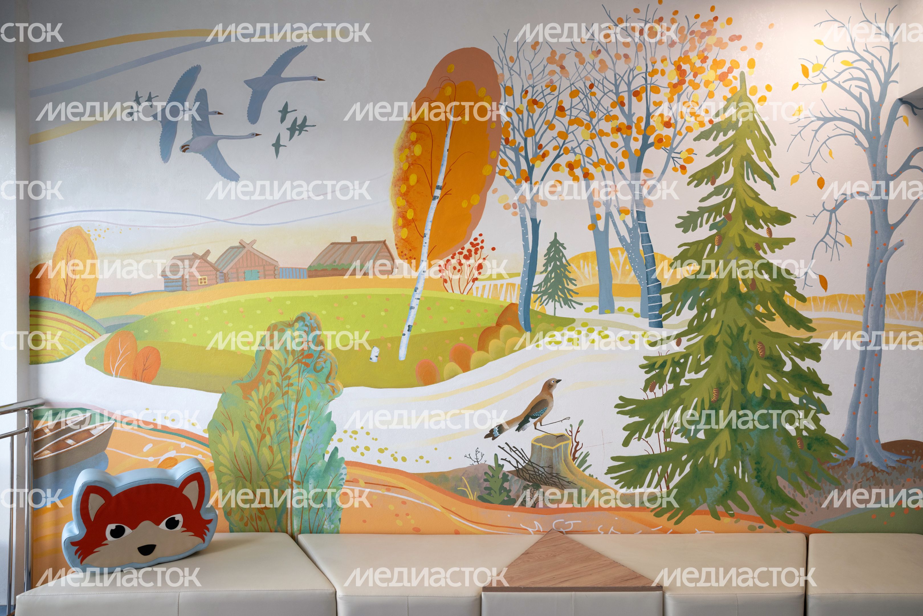 Роспись стен в игровой зоне Детского клинического центра им. Л.М. Рошаля в Красногорске