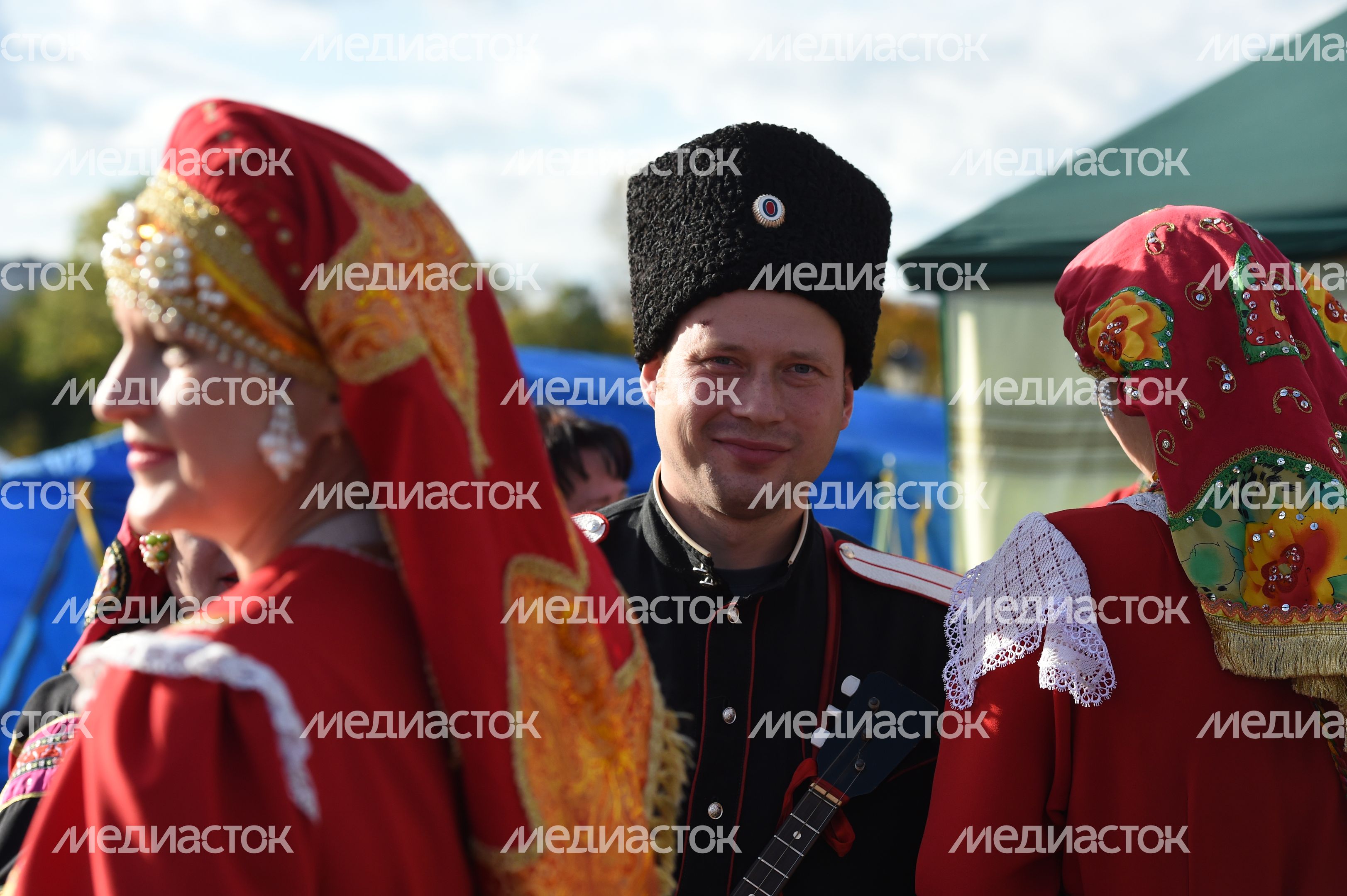 VI Международный фестиваль «Казачья станица – Москва» VI Международный фестиваль «Казачья станица – Москва»