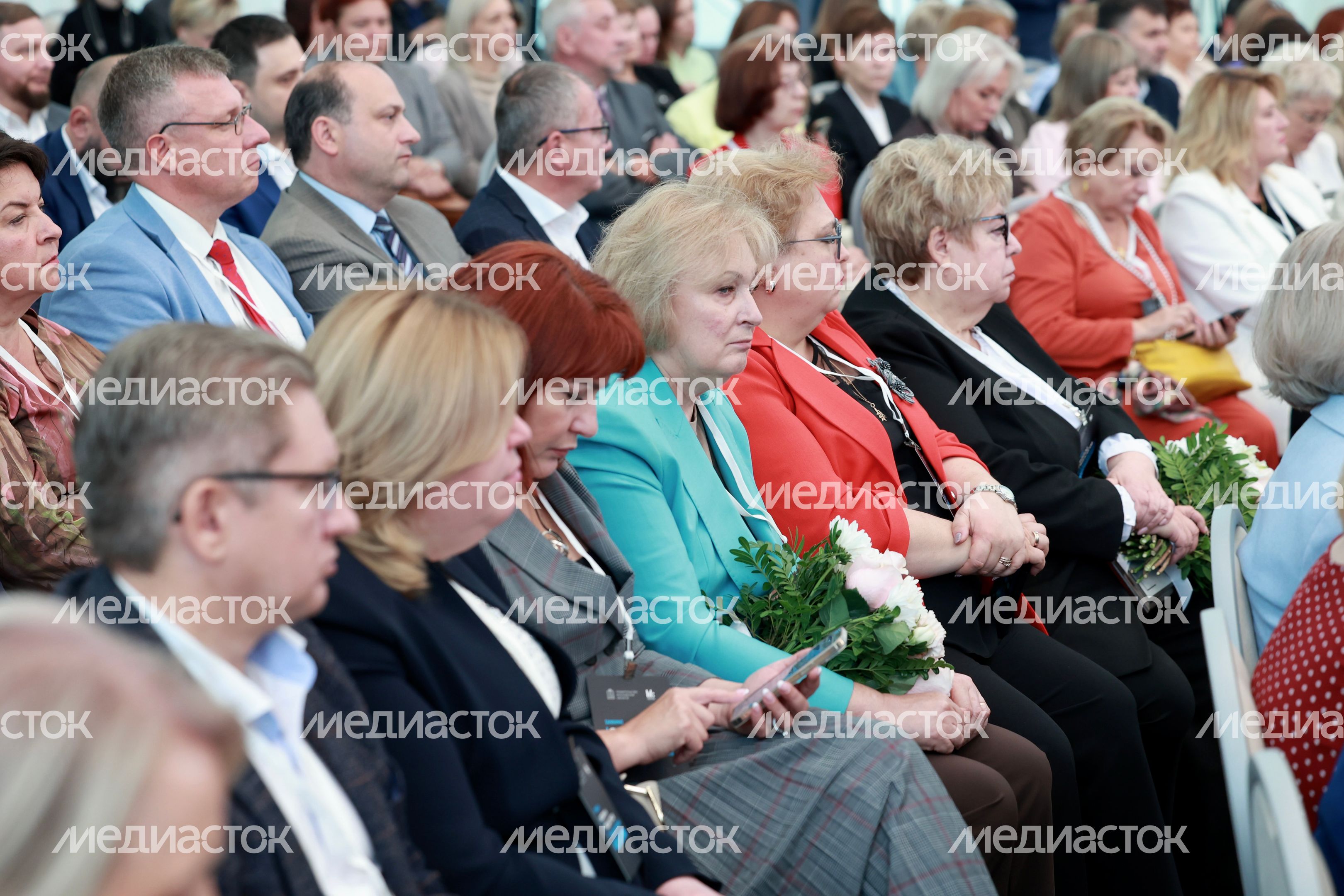Форум педагогов Подмосковья проходит в региональном Доме правительства