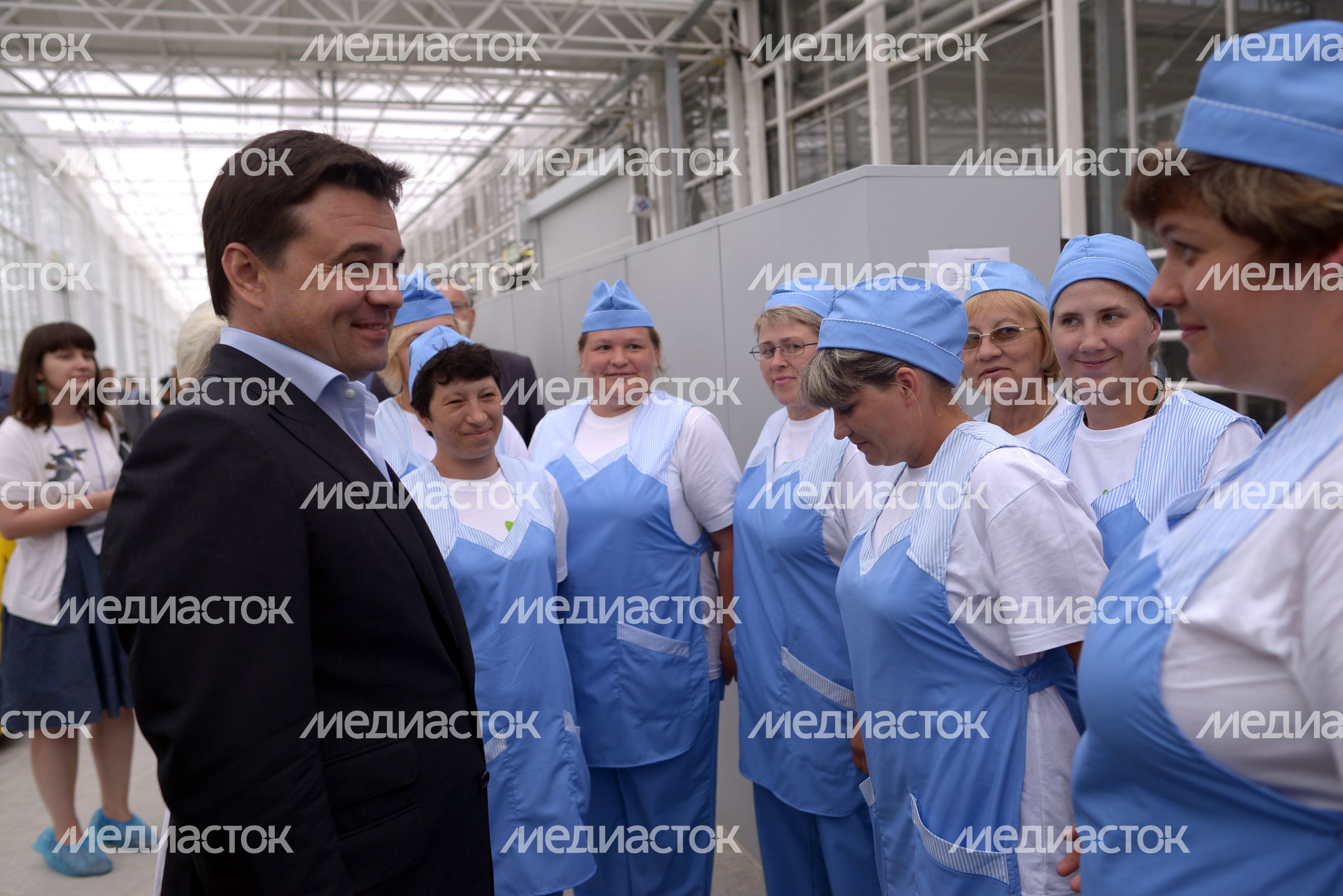 А. Воробьев открыл тепличный комплекс в Луховицком районе