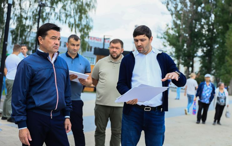 Проверка хода работ по очистке Малаховского озера Губернатором Подмосковья