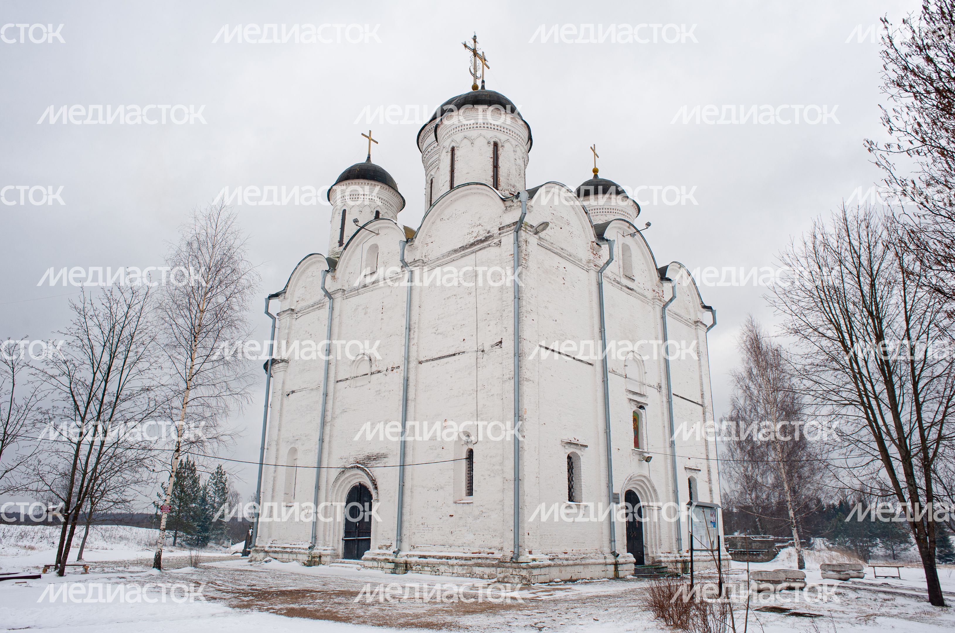 Церковь Михаила Архангела в селе Микулино