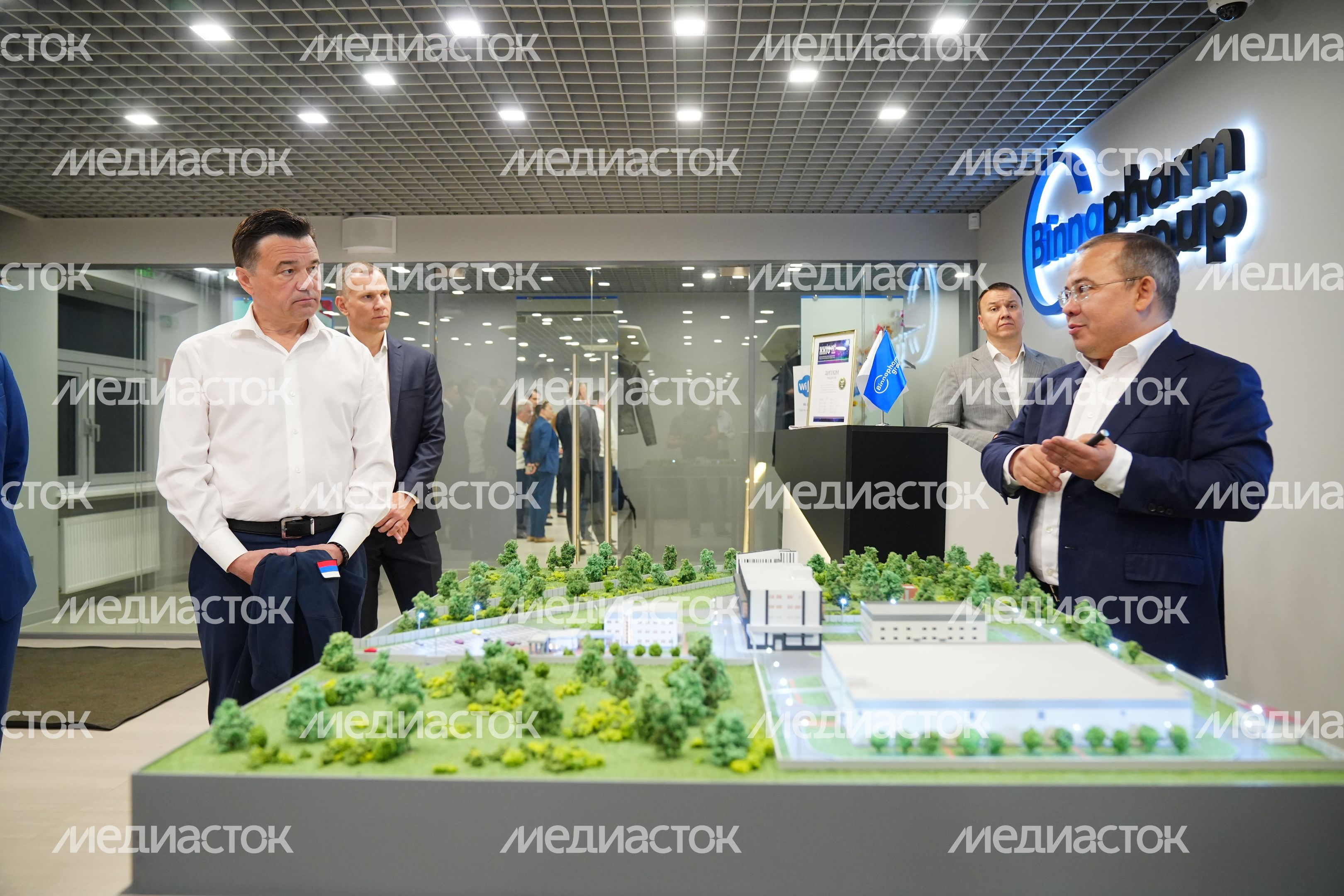 Губернатору представили проект развития R&D-Центра фармкомпании «Биннофарм Групп» в Красногорске