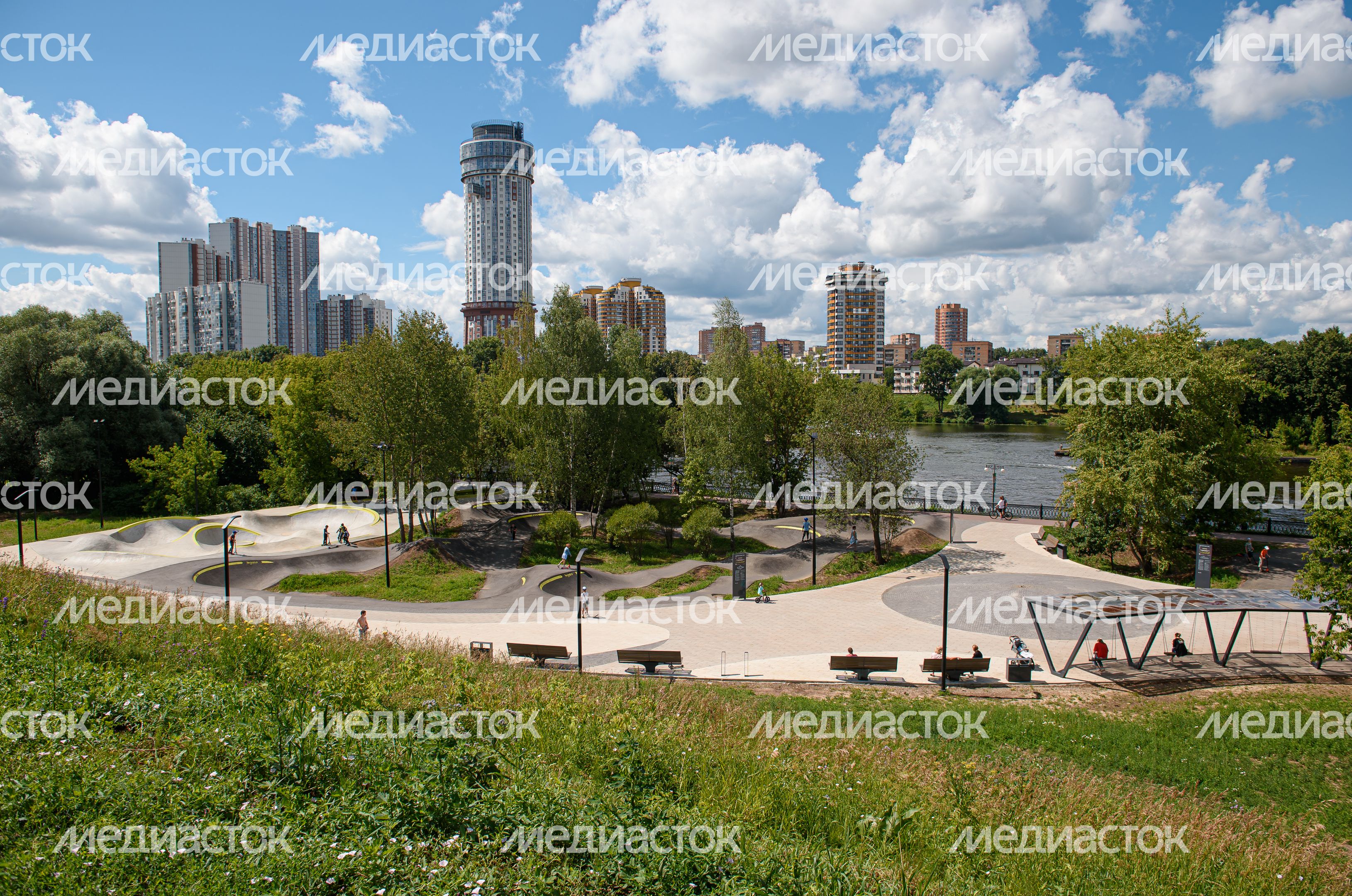 Летние виды Парка Экоберег