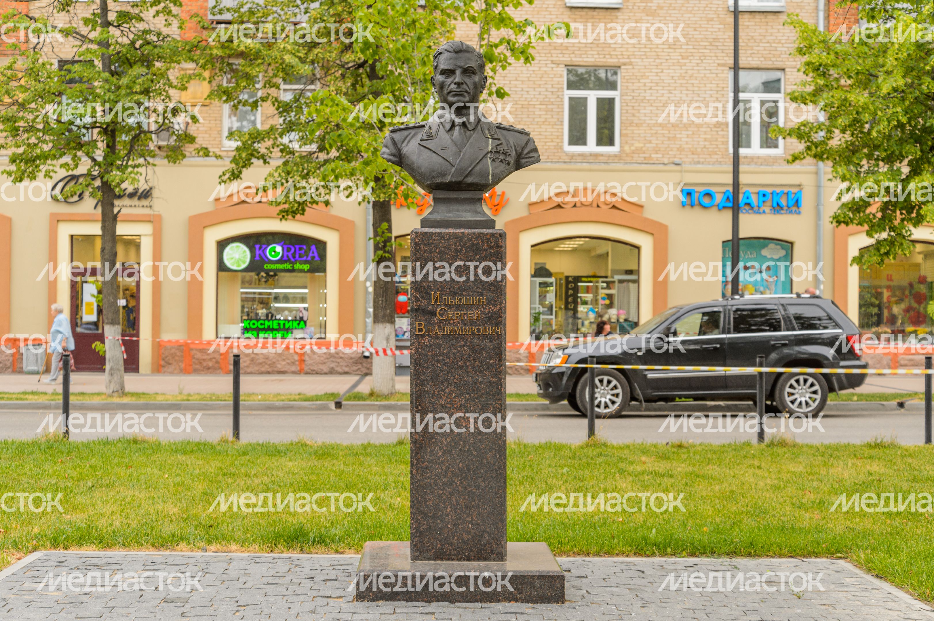 Памятник Н.Е. Жуковскому