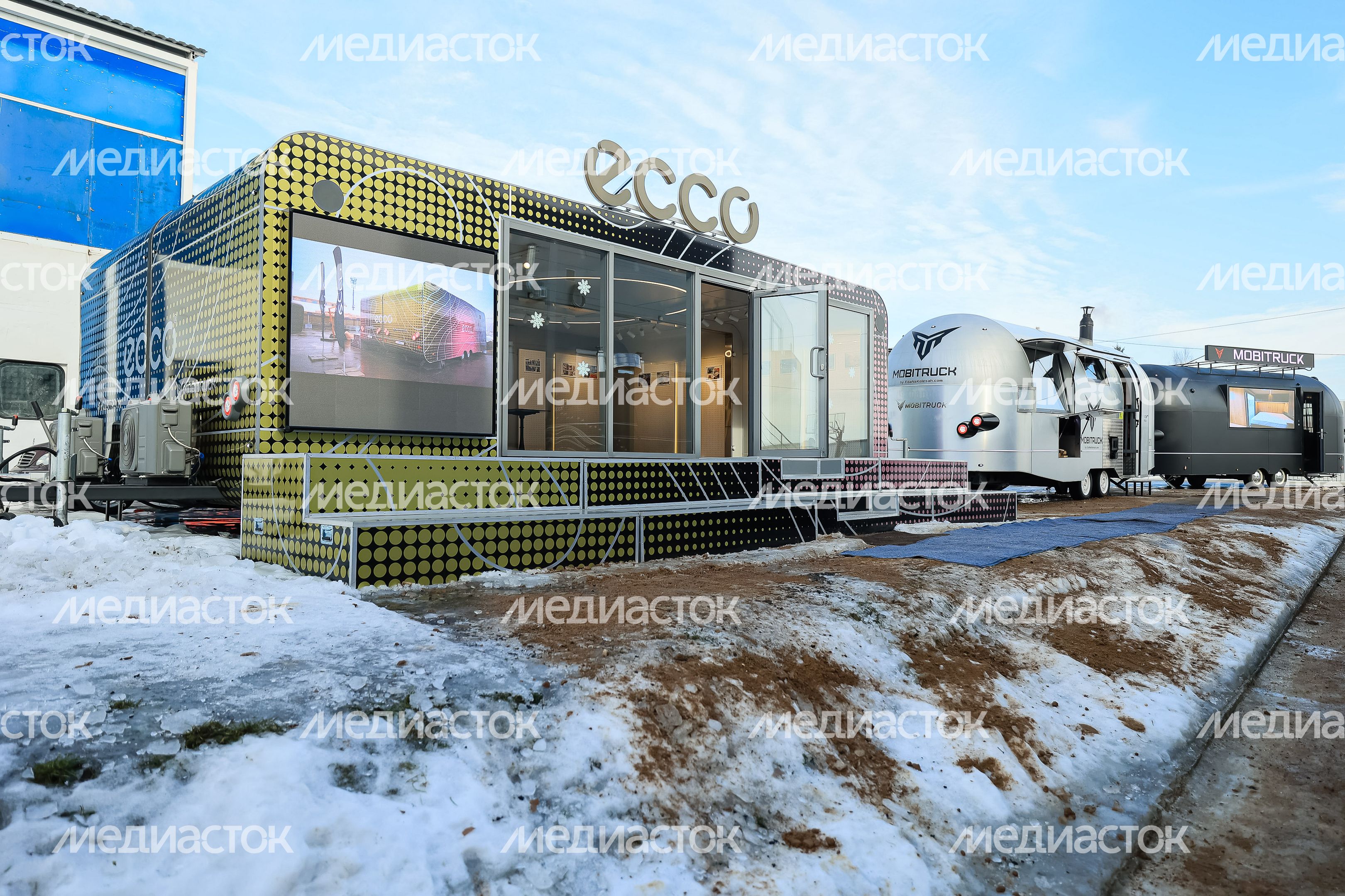 Посещение губернатором производства мобитраков в Истре