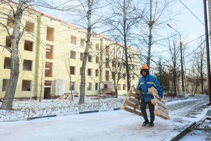 Капремонт взрослой поликлиники в Дзержинском