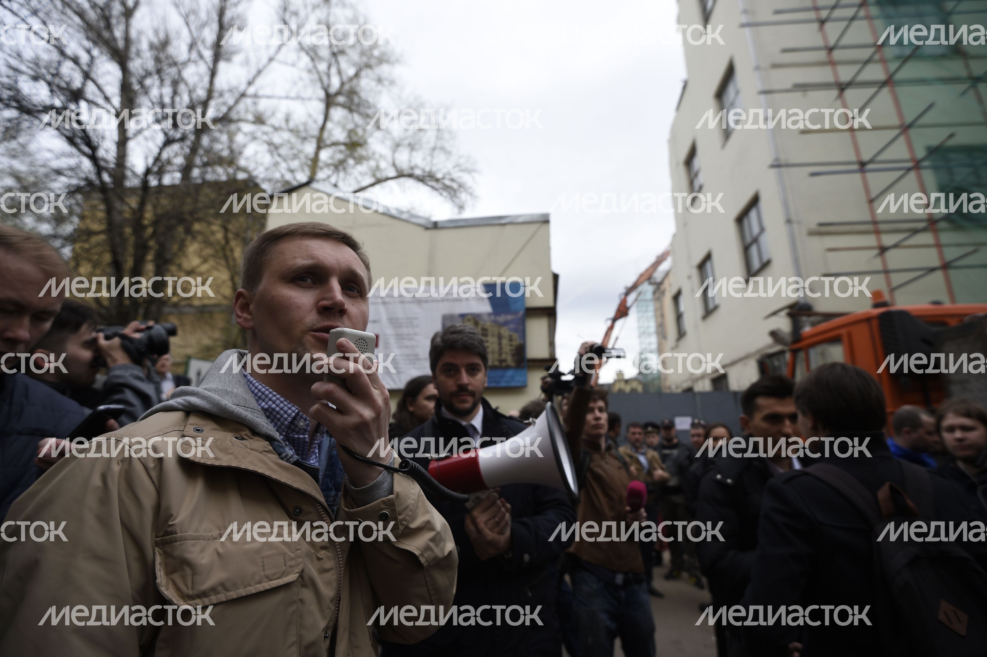 Народный сход в защиту Таганской АТС в Москве