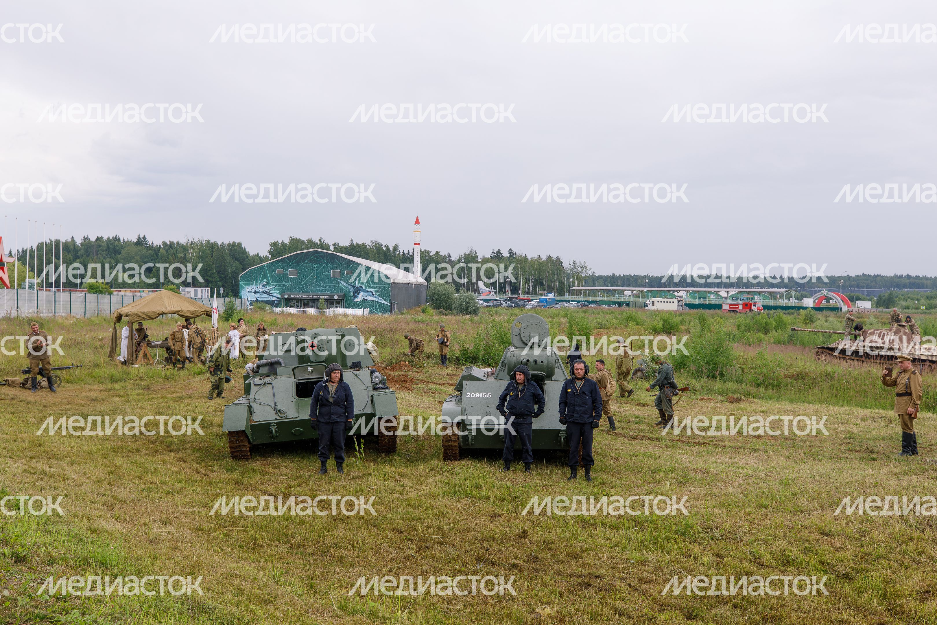 Эпизод Курской битвы под Прохоровкой на военно-исторической реконструкции в Центральном парке «Патриот»