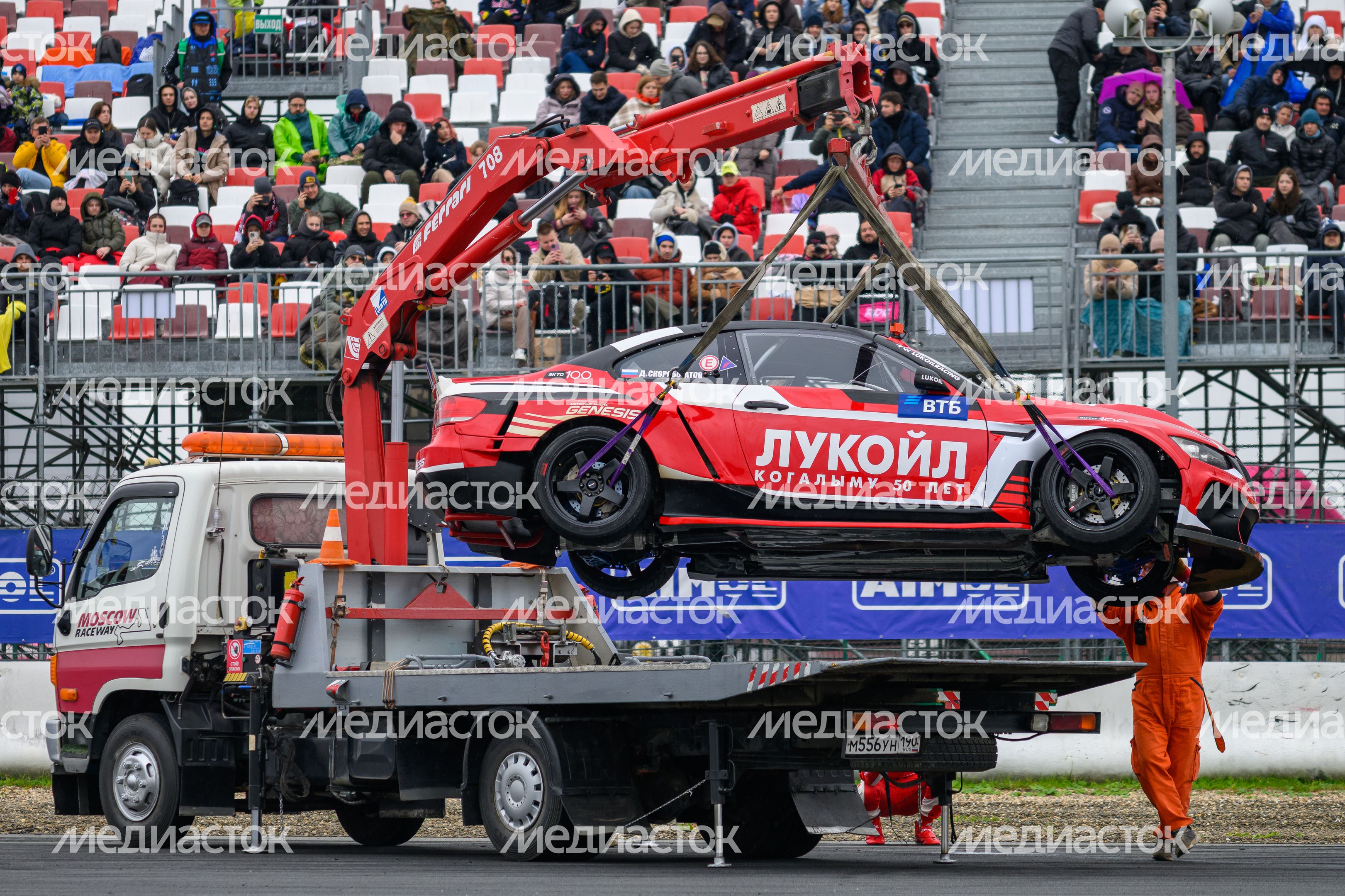 Авария на гоночной трассе Российской дрифт серии 2025 Авария на гоночной трассе Российской дрифт серии 2025