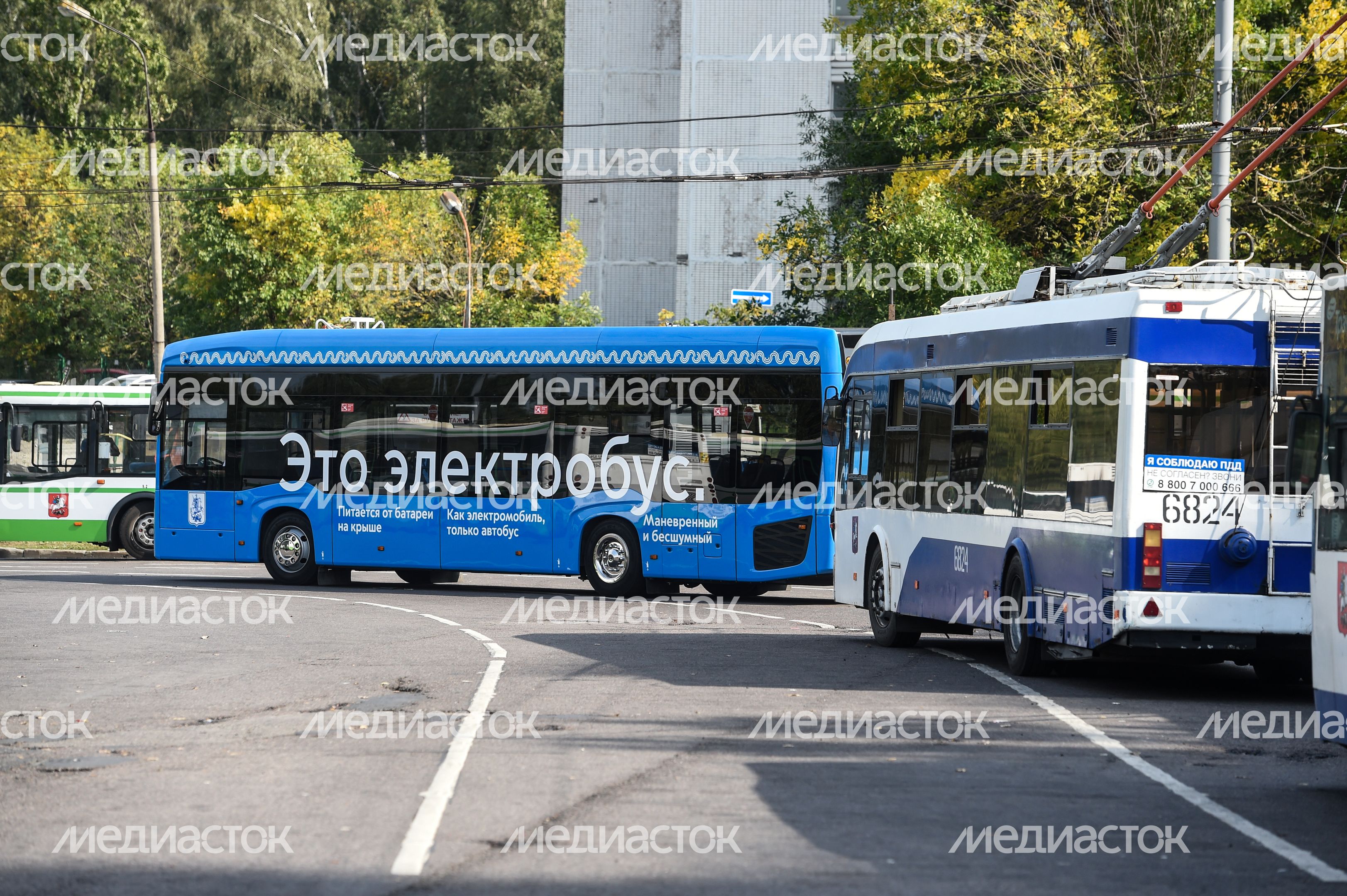 Первый электробус вышел на маршрут в Москве