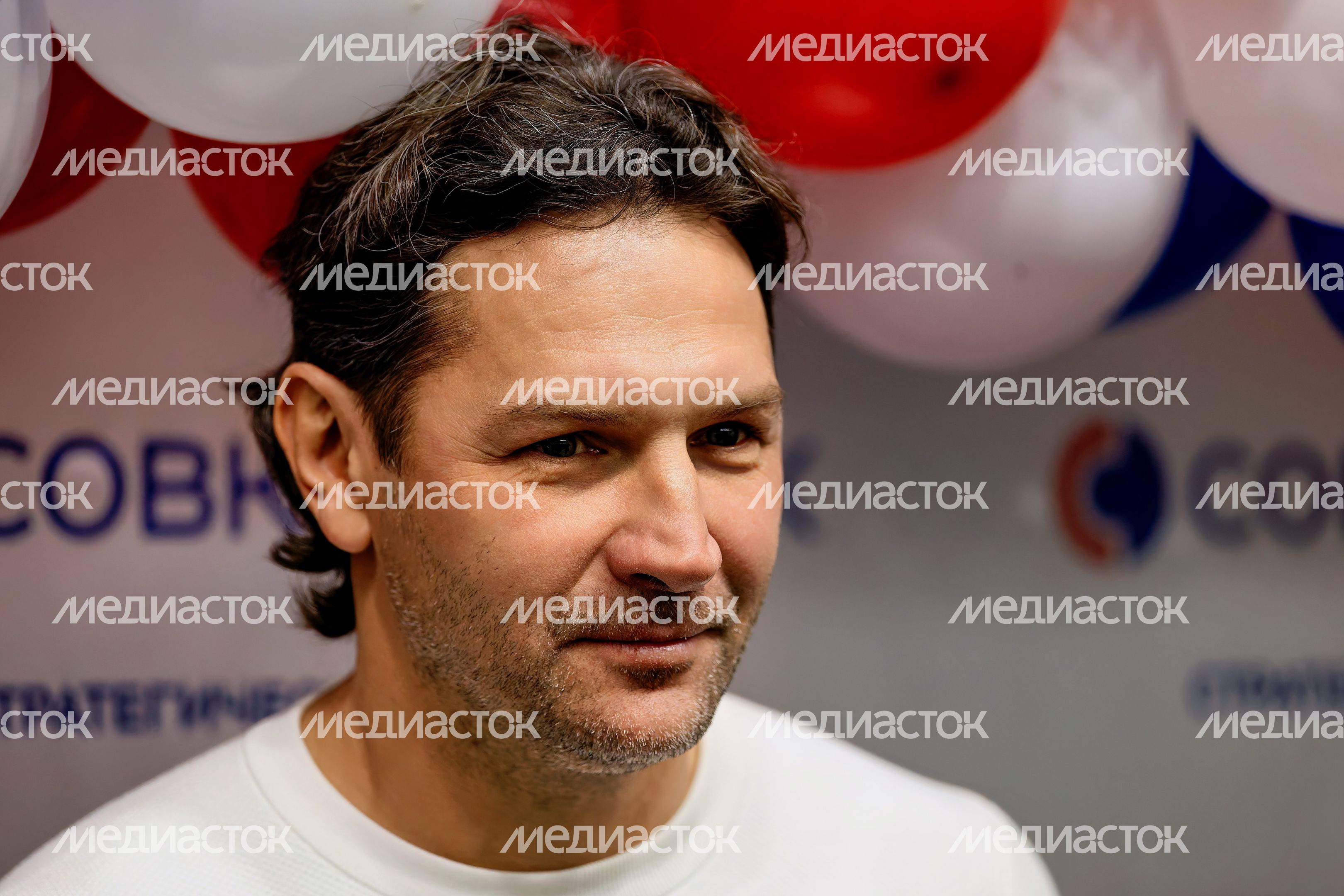 Двукратный чемпион России Дмитрий Сенников стал гостем футбольного фестиваля «Чемпионат победителей» Двукратный чемпион России Дмитрий Сенников стал гостем футбольного фестиваля «Чемпионат победителей»