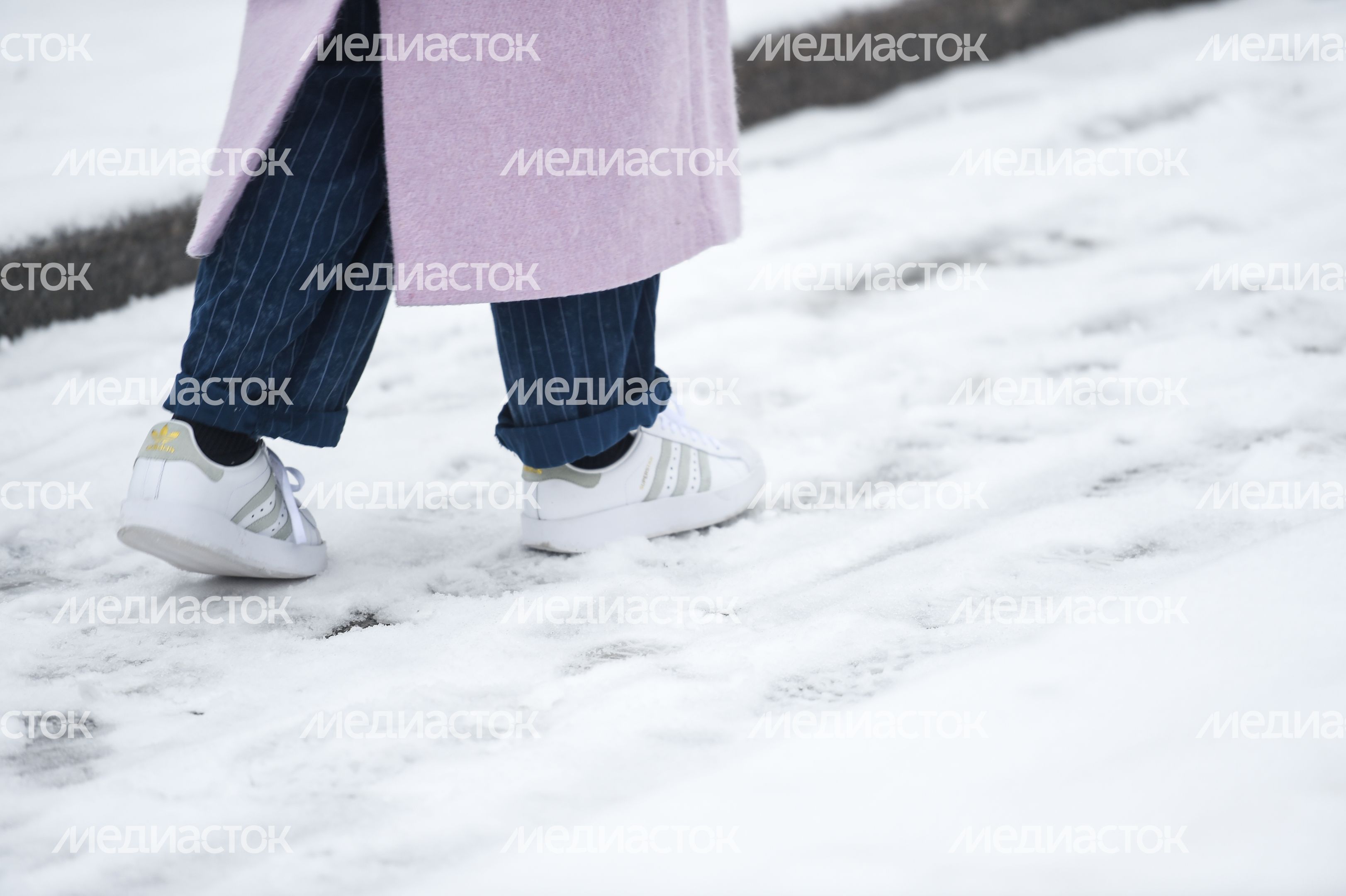 Последстивя сильного снегопада в Москве