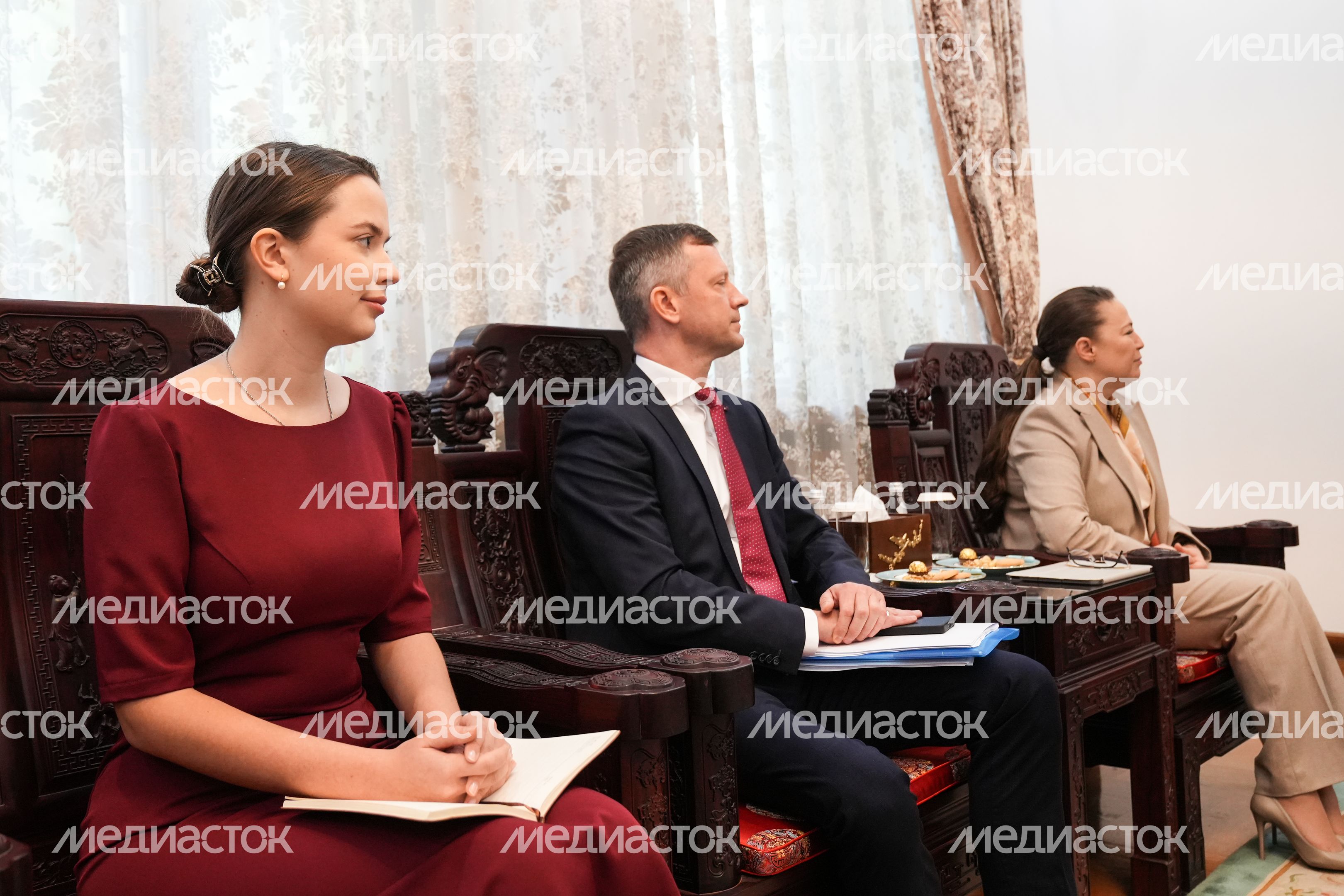 Андрей Воробьев и чрезвычайный полномочный Посол КНР в РФ Чжан Ханьхуэй обсудили сотрудничество Андрей Воробьев и чрезвычайный полномочный Посол КНР в РФ Чжан Ханьхуэй обсудили сотрудничество