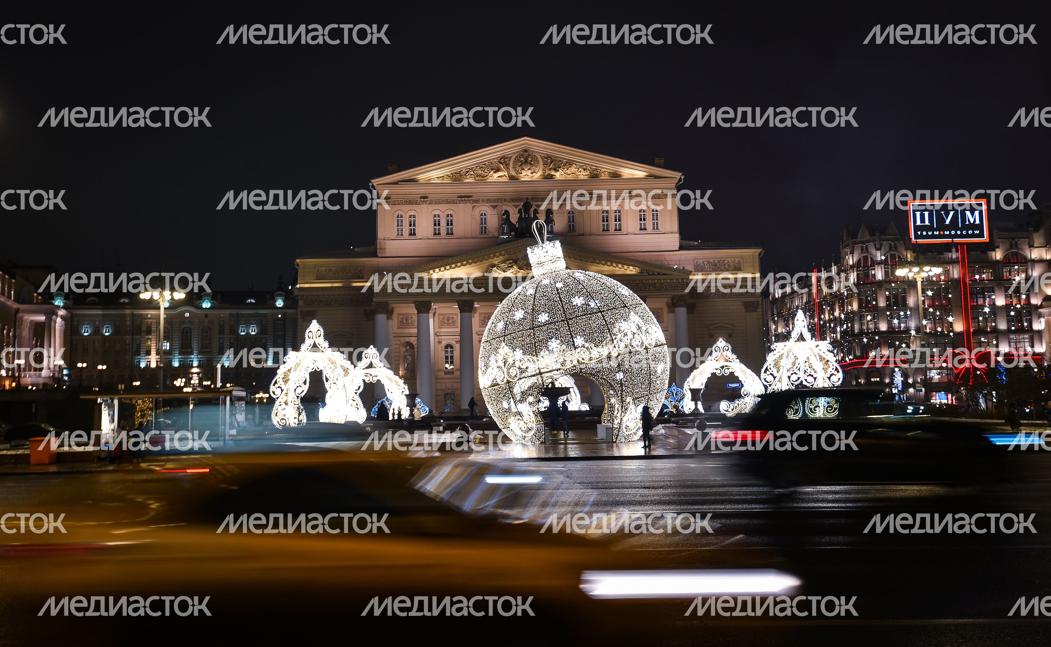 Новогодняя иллюминация в Москве
