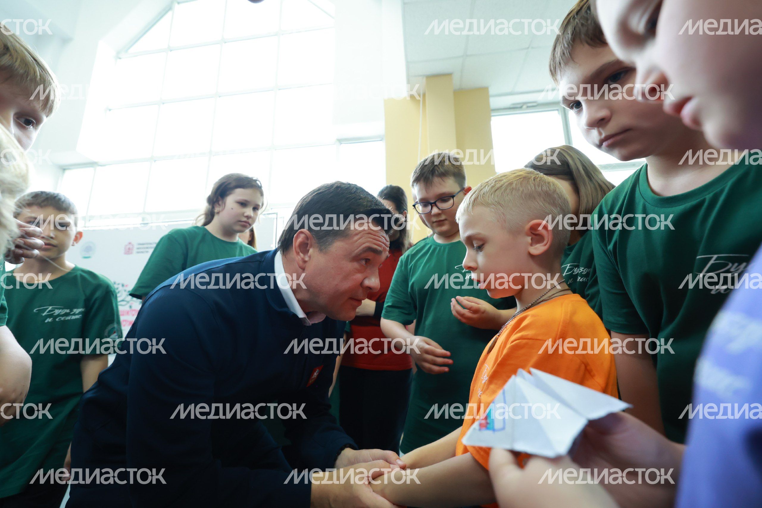 Андрей Воробьев навестил детей участников СВО в оздоровительном лагере «Литвиново»