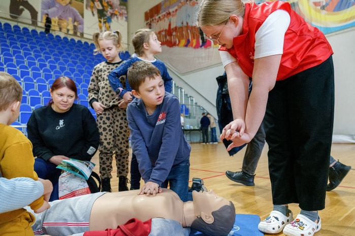 Азам сердечно-легочной реанимации научили в Ивантеевке