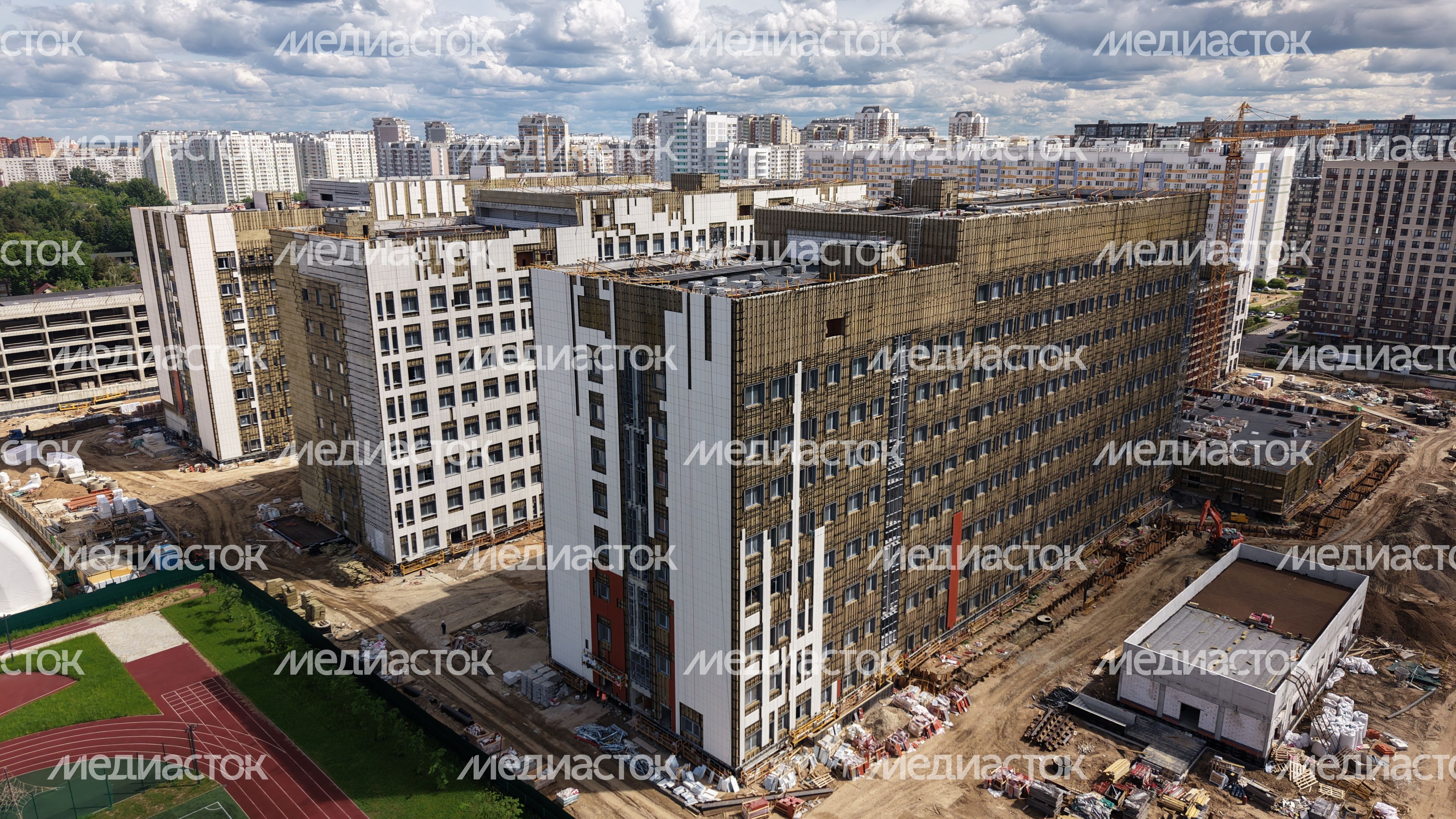 В Балашихе завершено возведение зданий многопрофильной больницы В Балашихе завершено возведение зданий многопрофильной больницы