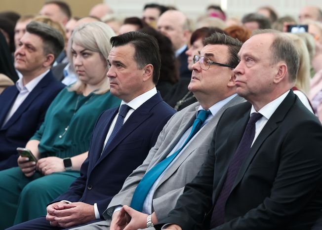 Андрей Воробьев поздравил подмосковных соцработников с их профессиональным праздником