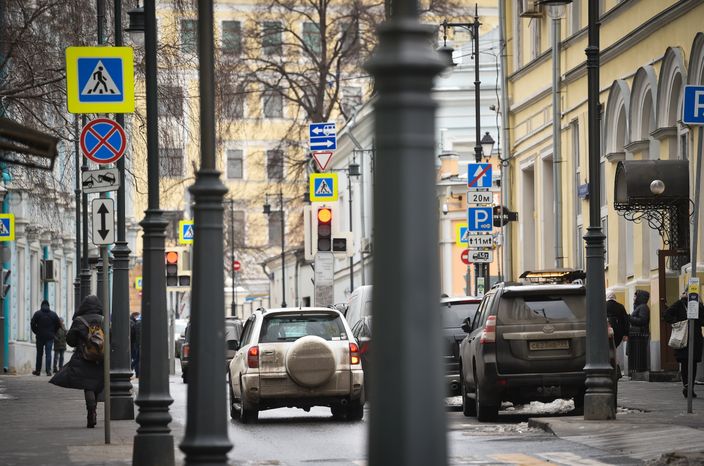 Городская жизнь в Москве в марте