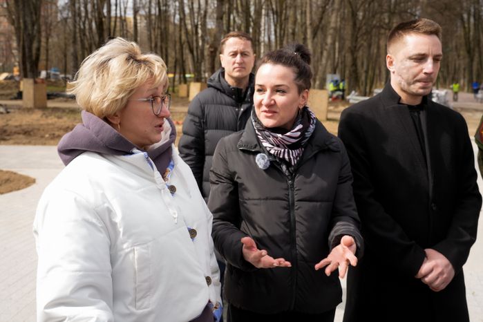 Андрей Воробьев проверил ход благоустройства Центрального парка в Щелково