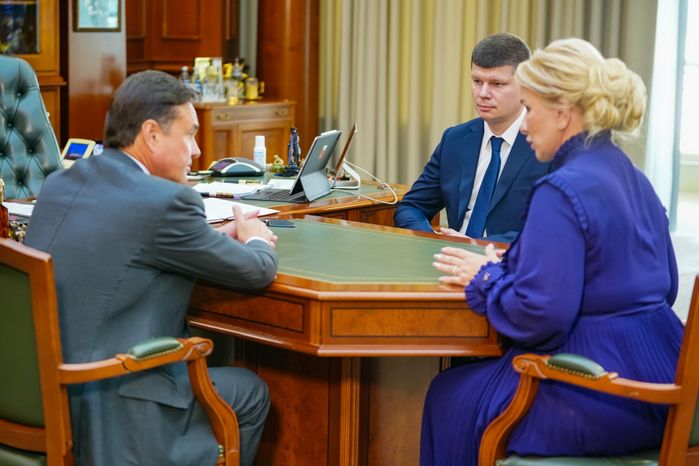 Андрей Воробьев поблагодарил Инну Волкову за работу на посту главы г.о. Электросталь
